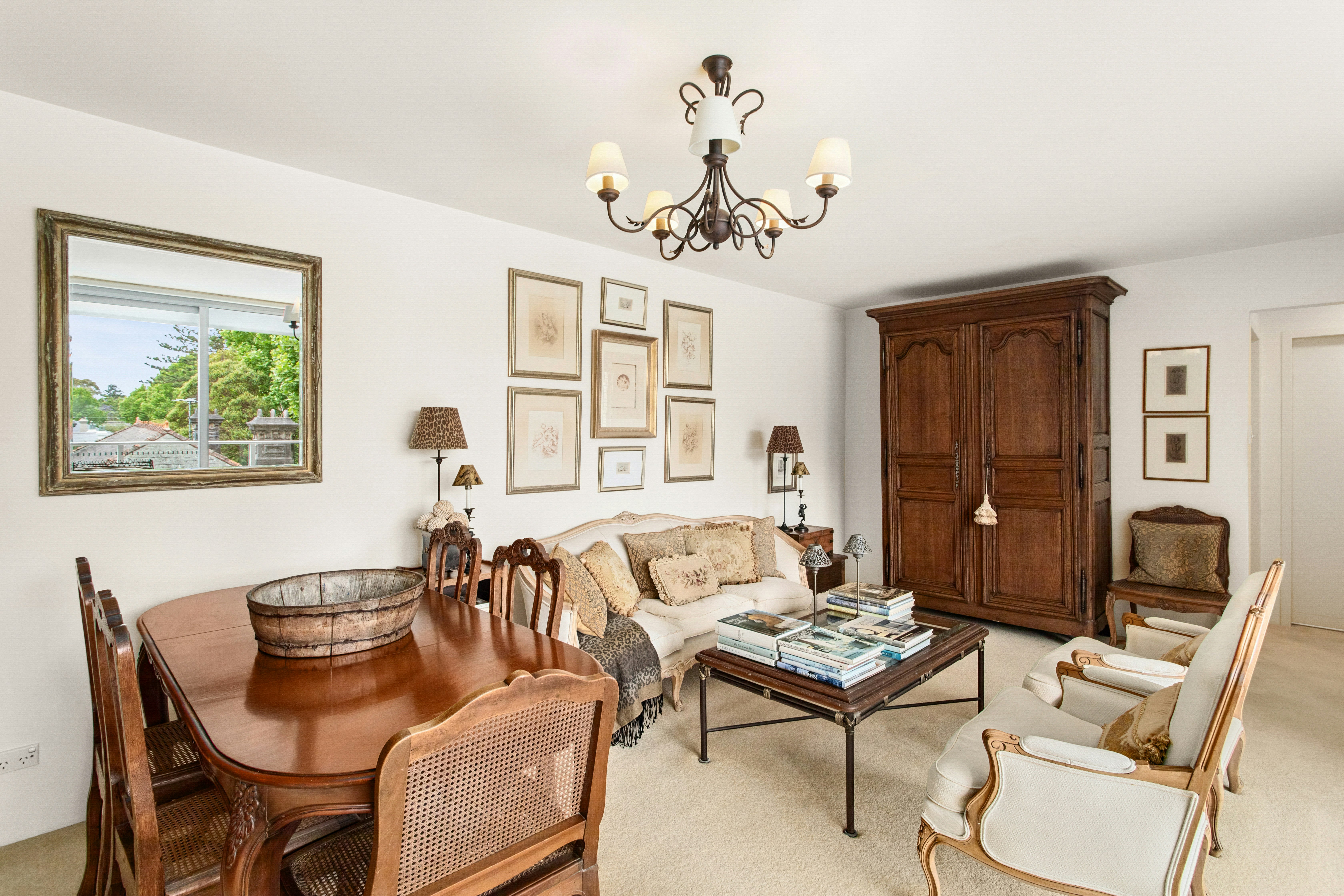 Image of dining room