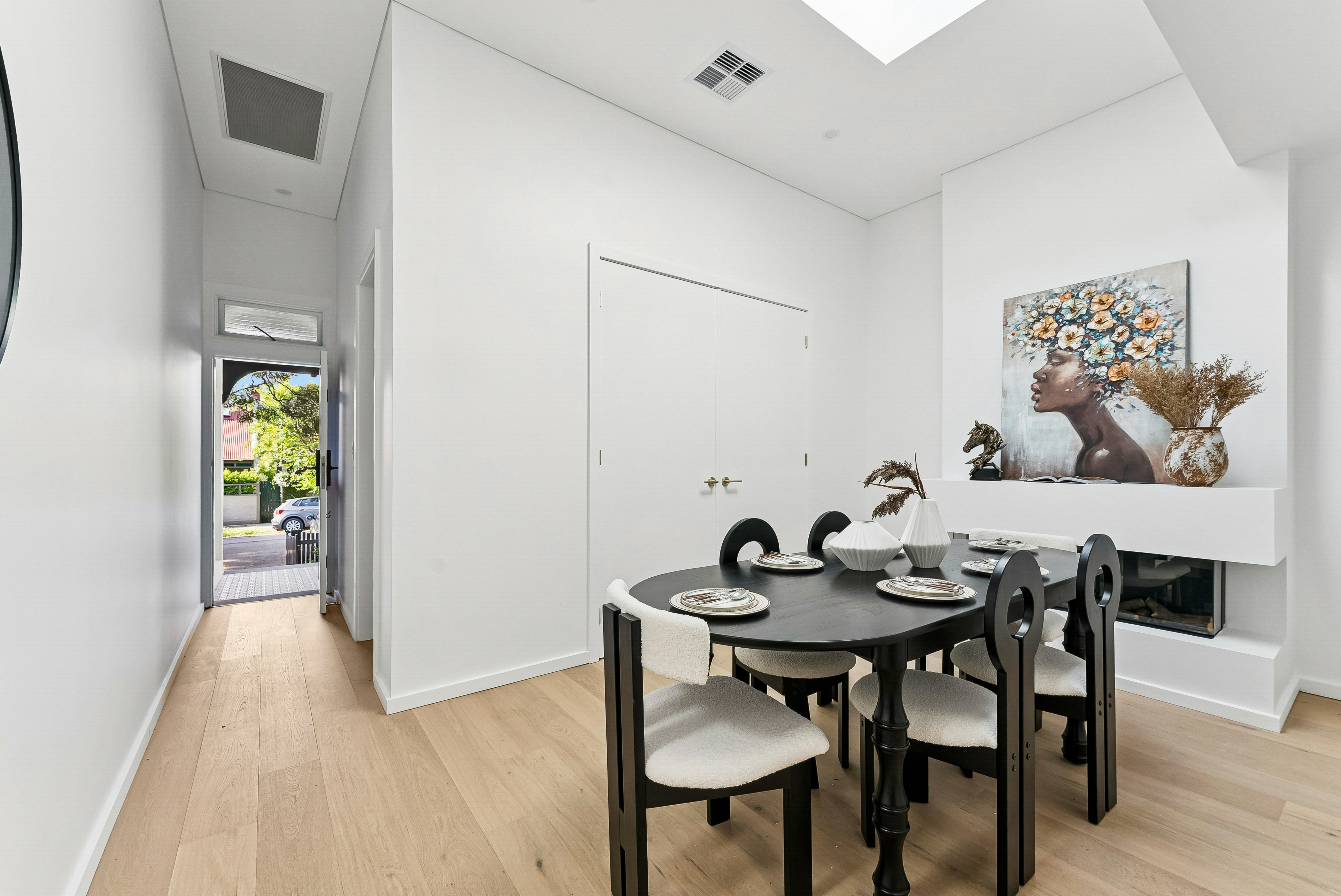 Image of dining room