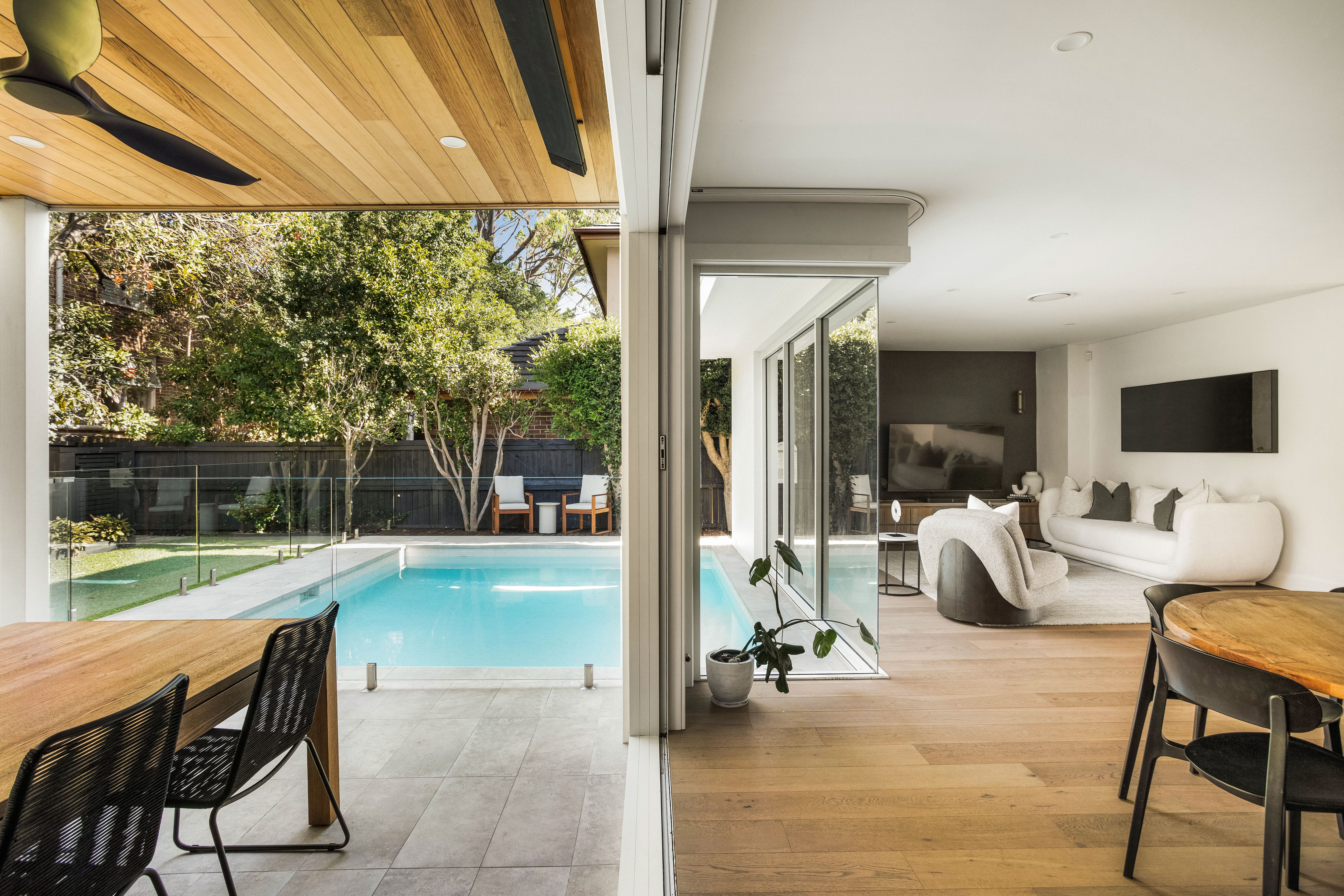 23 Moorefield Avenue, Hunters Hill - Thumbnail 2