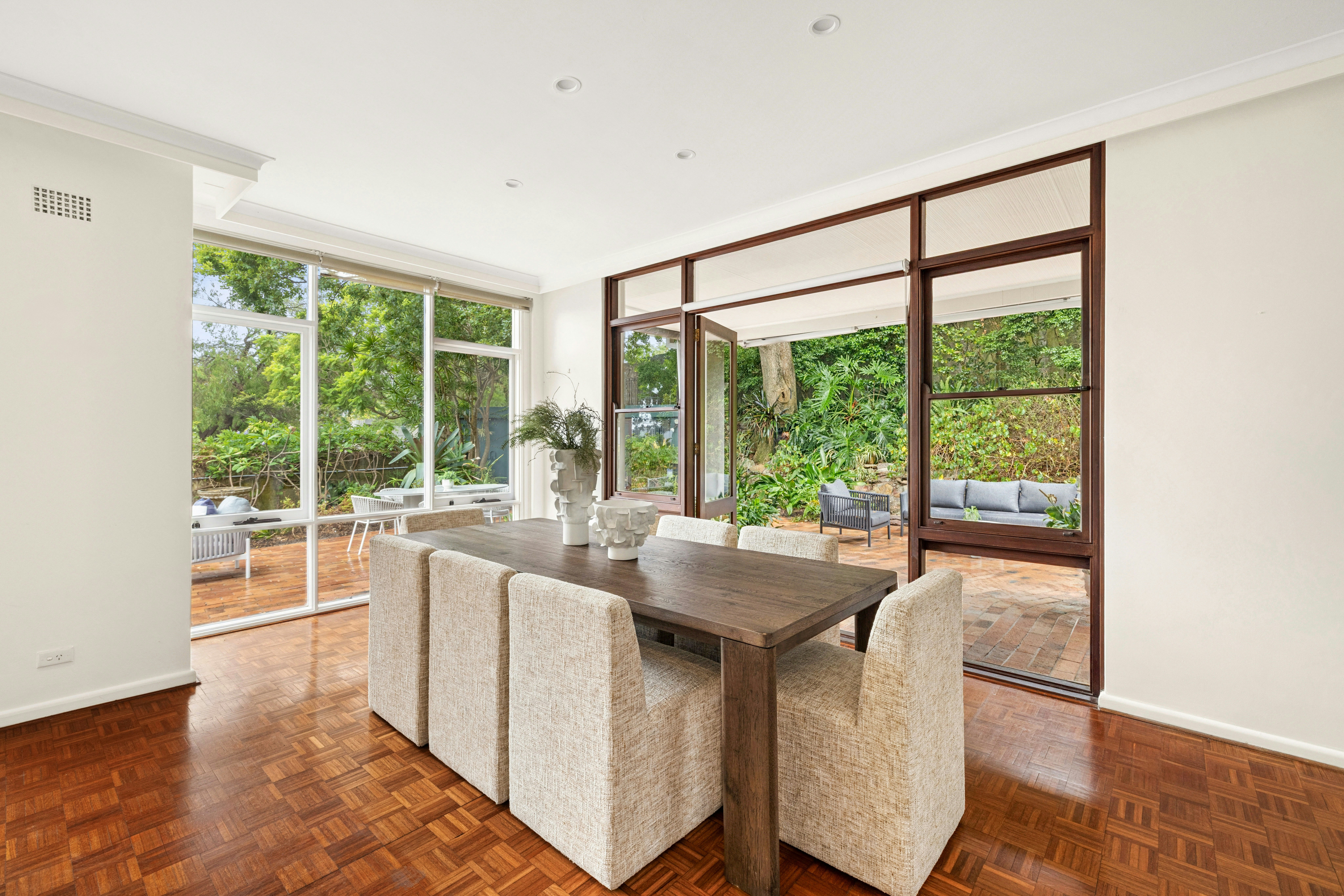 Image of dining room
