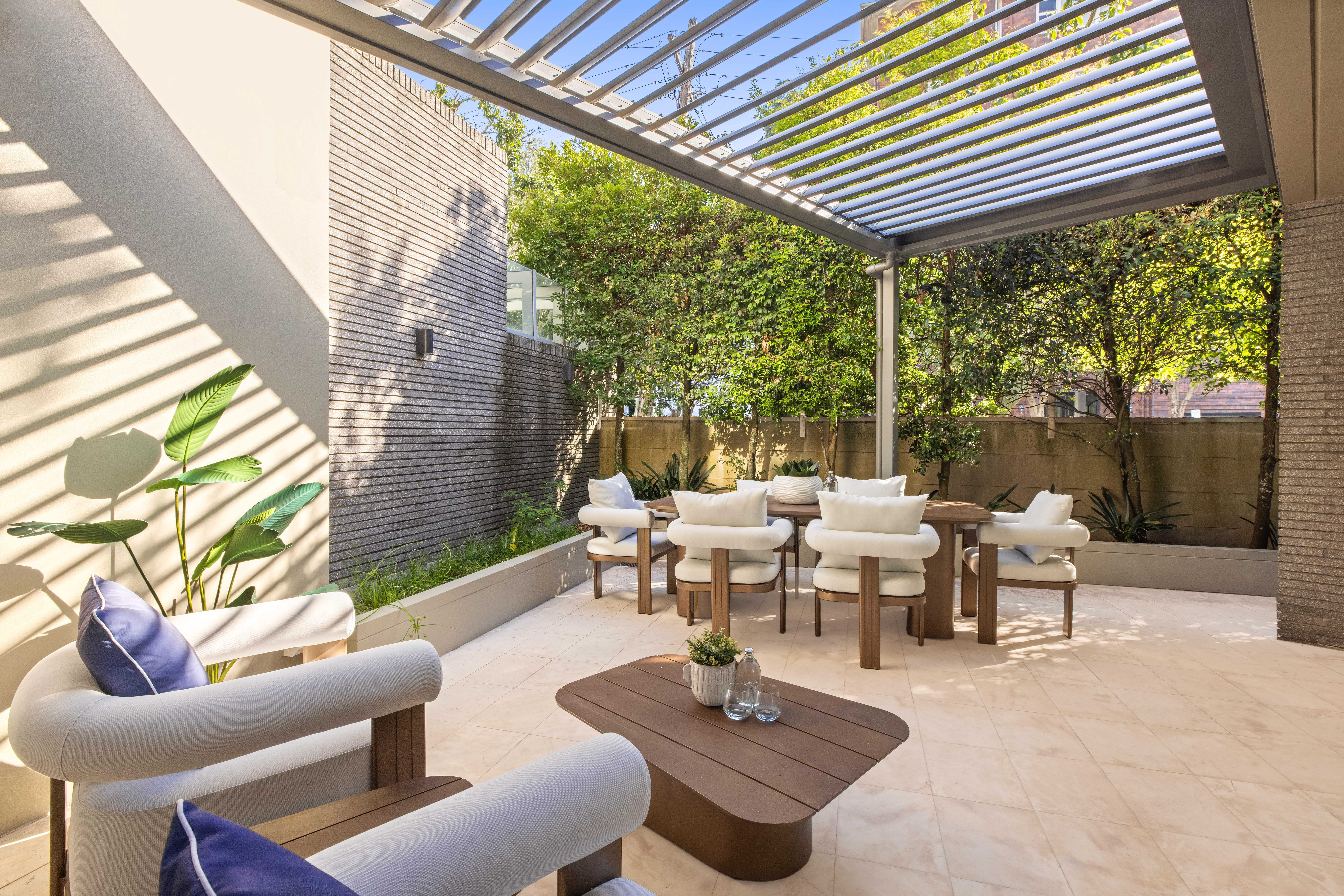 1/1 Leura Road, Double Bay - Thumbnail 2