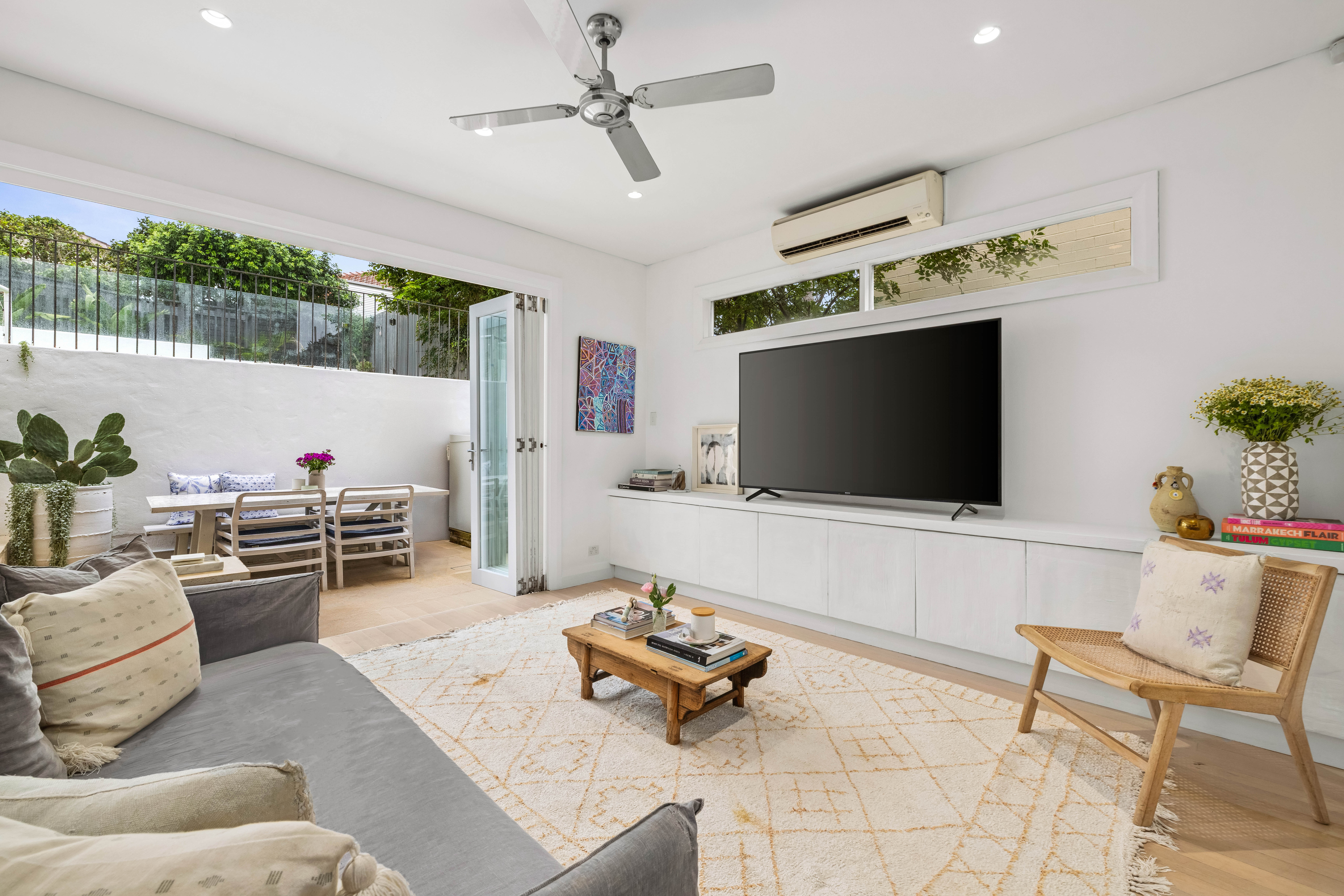 37 Roberts Street, Rose Bay - Thumbnail 2