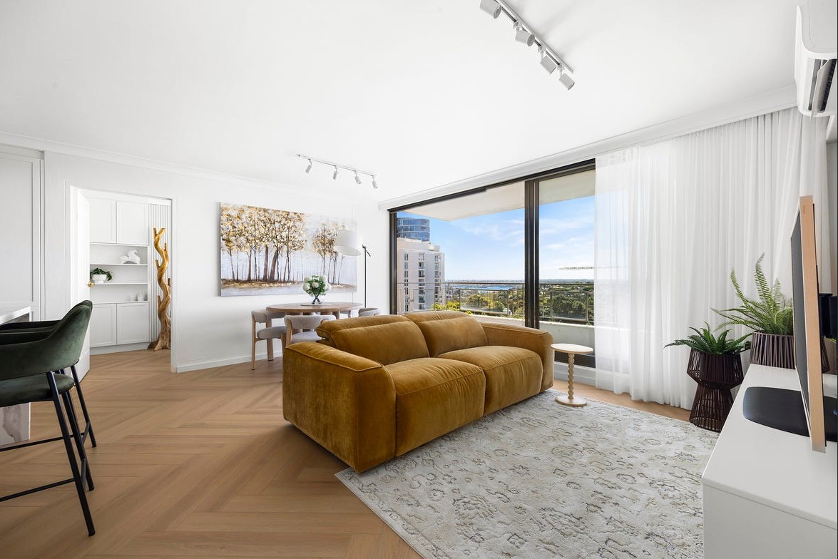 7b/15-19 Waverley Crescent, Bondi Junction - Image 1