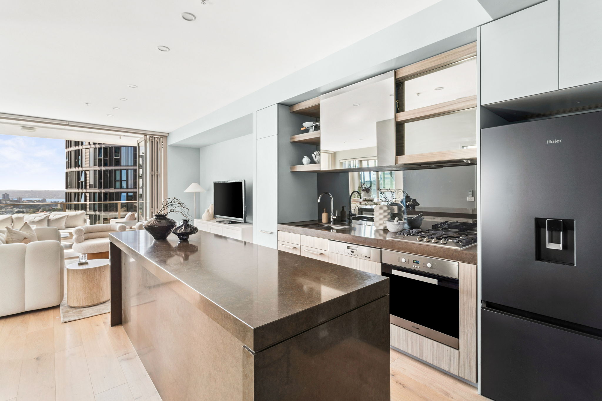 1101/253 Oxford Street, Bondi Junction - Thumbnail 4
