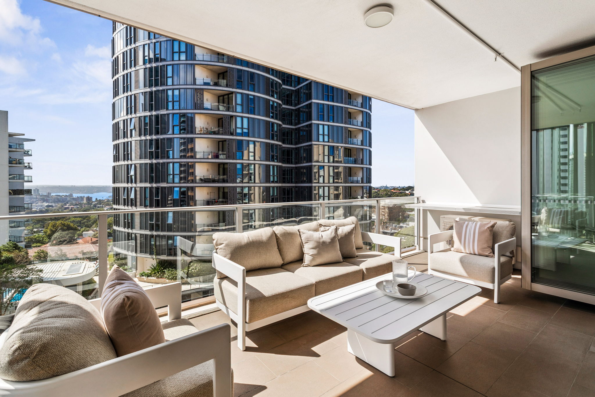 1101/253 Oxford Street, Bondi Junction - Thumbnail 2