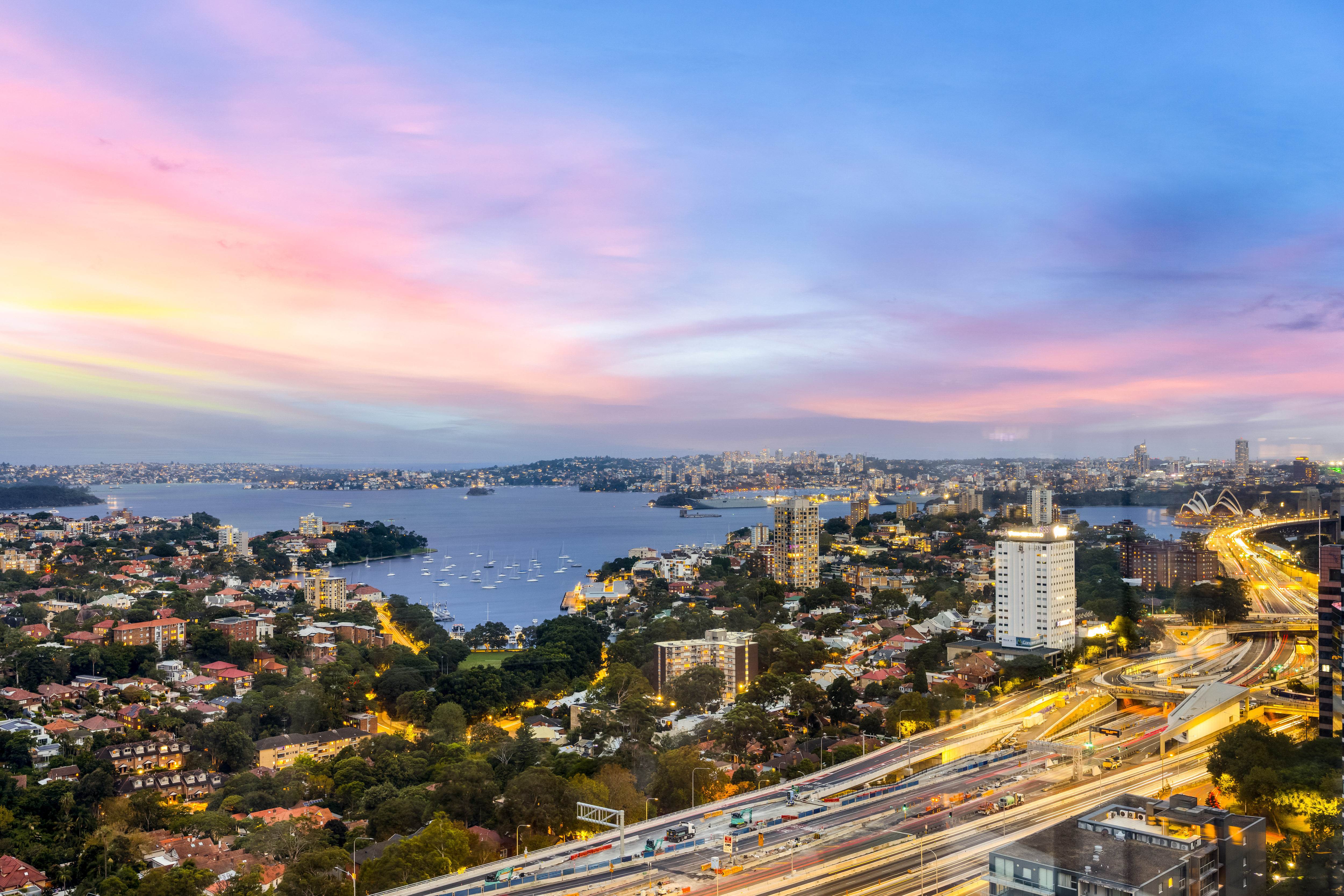 1805/168 Walker Street, North Sydney - Thumbnail 3