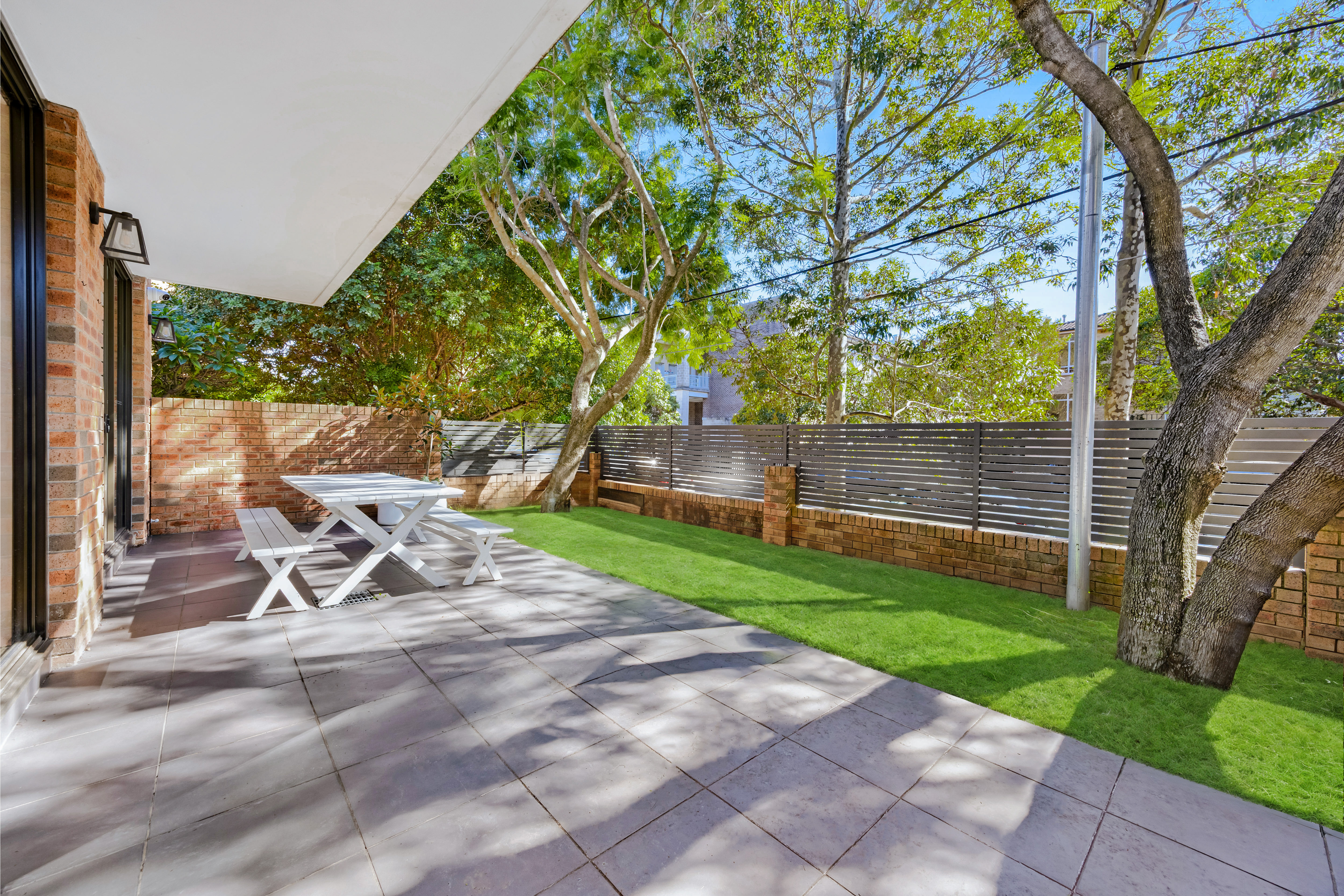 1/15 William Street, Rose Bay - Thumbnail 2