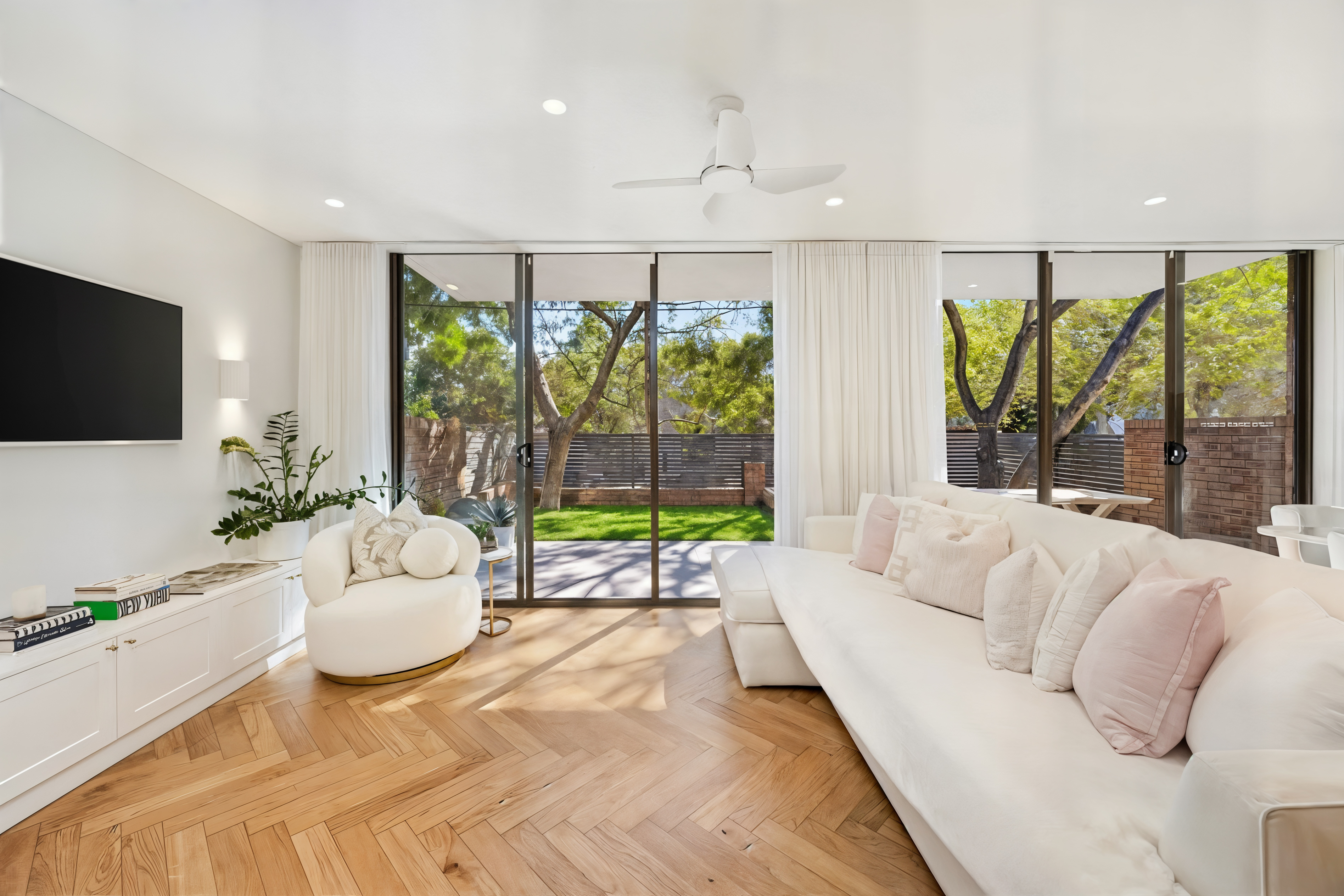 1/15 William Street, Rose Bay - Image 1