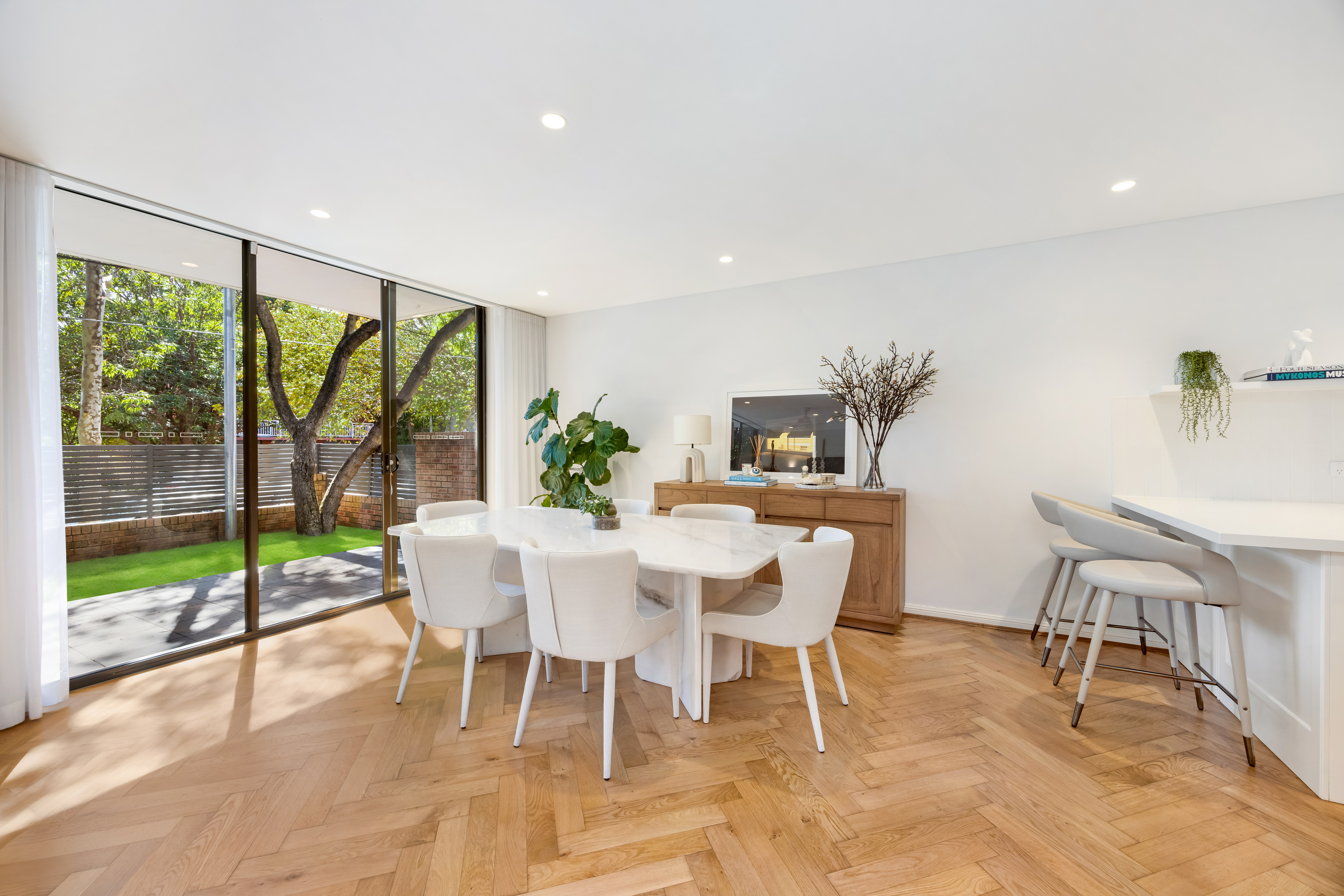 1/15 William Street, Rose Bay - Thumbnail 3
