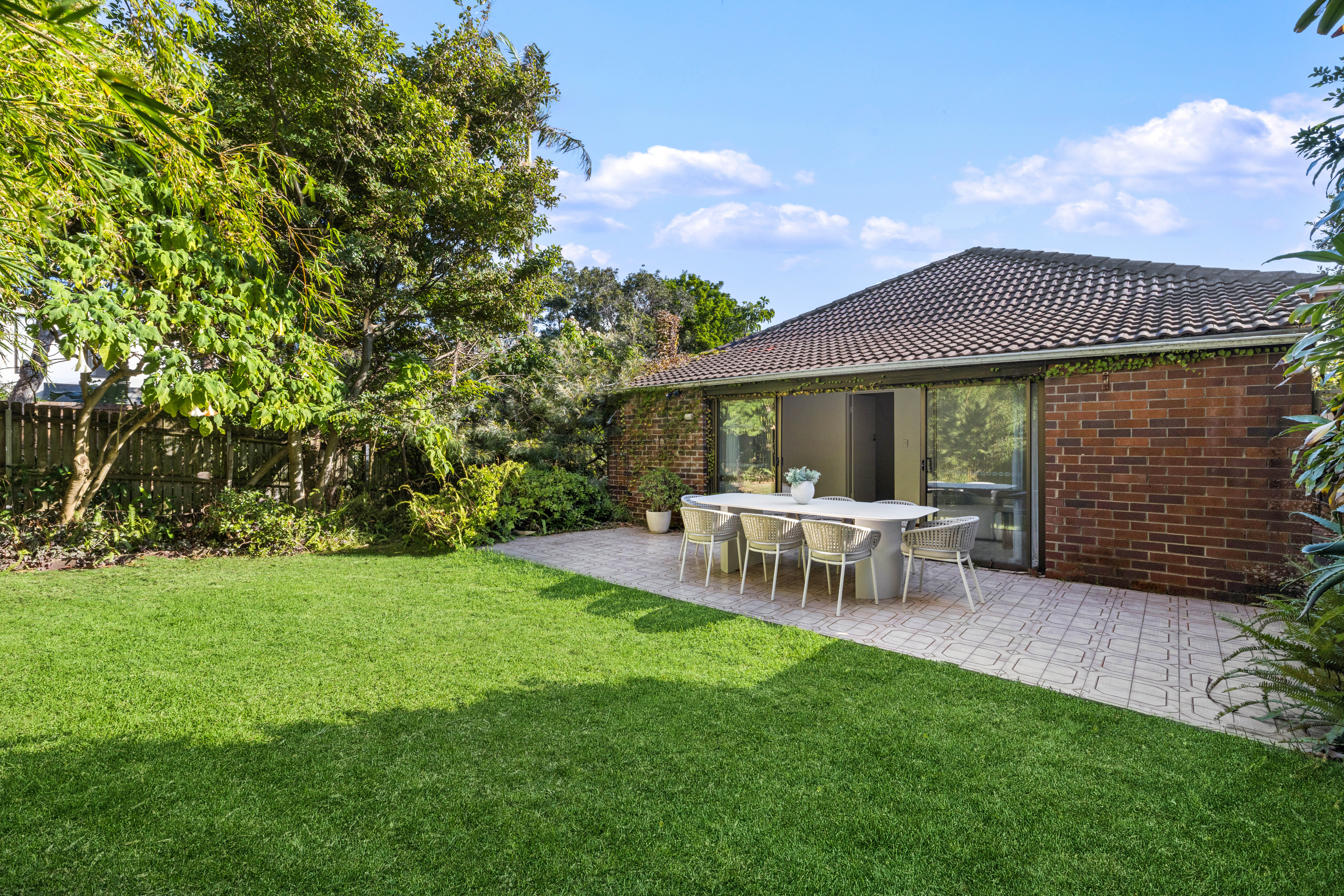 6 Waratah Street, North Bondi - Thumbnail 2