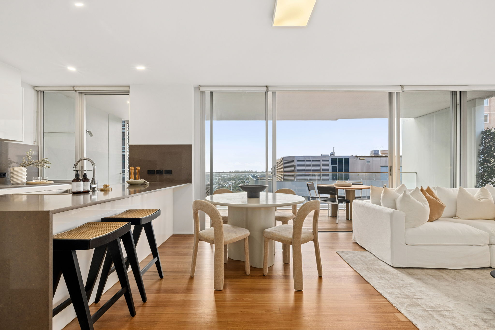 608E/310-330 Oxford Street, Bondi Junction - Thumbnail 2