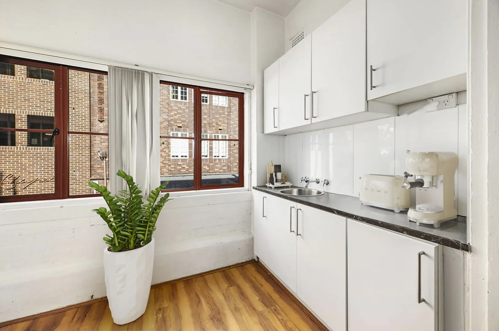 8/8A Hughes Street, Potts Point - Thumbnail 4