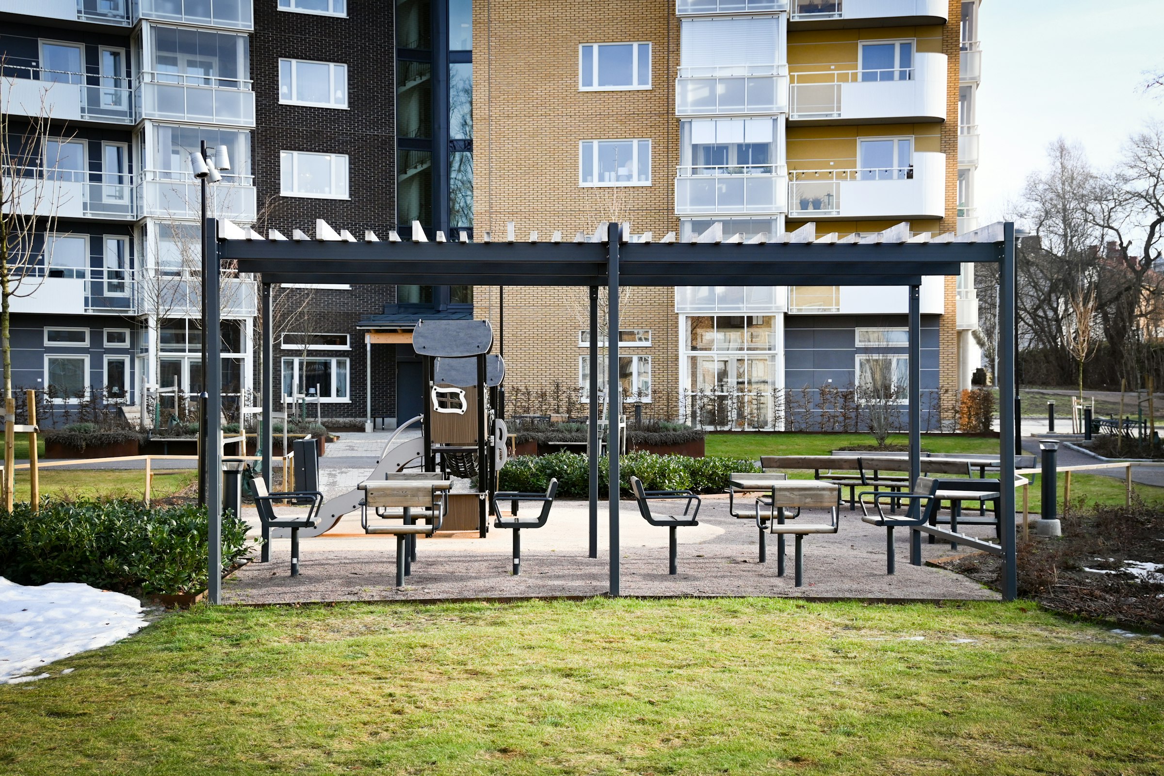 Våraskruv Plantak Sot