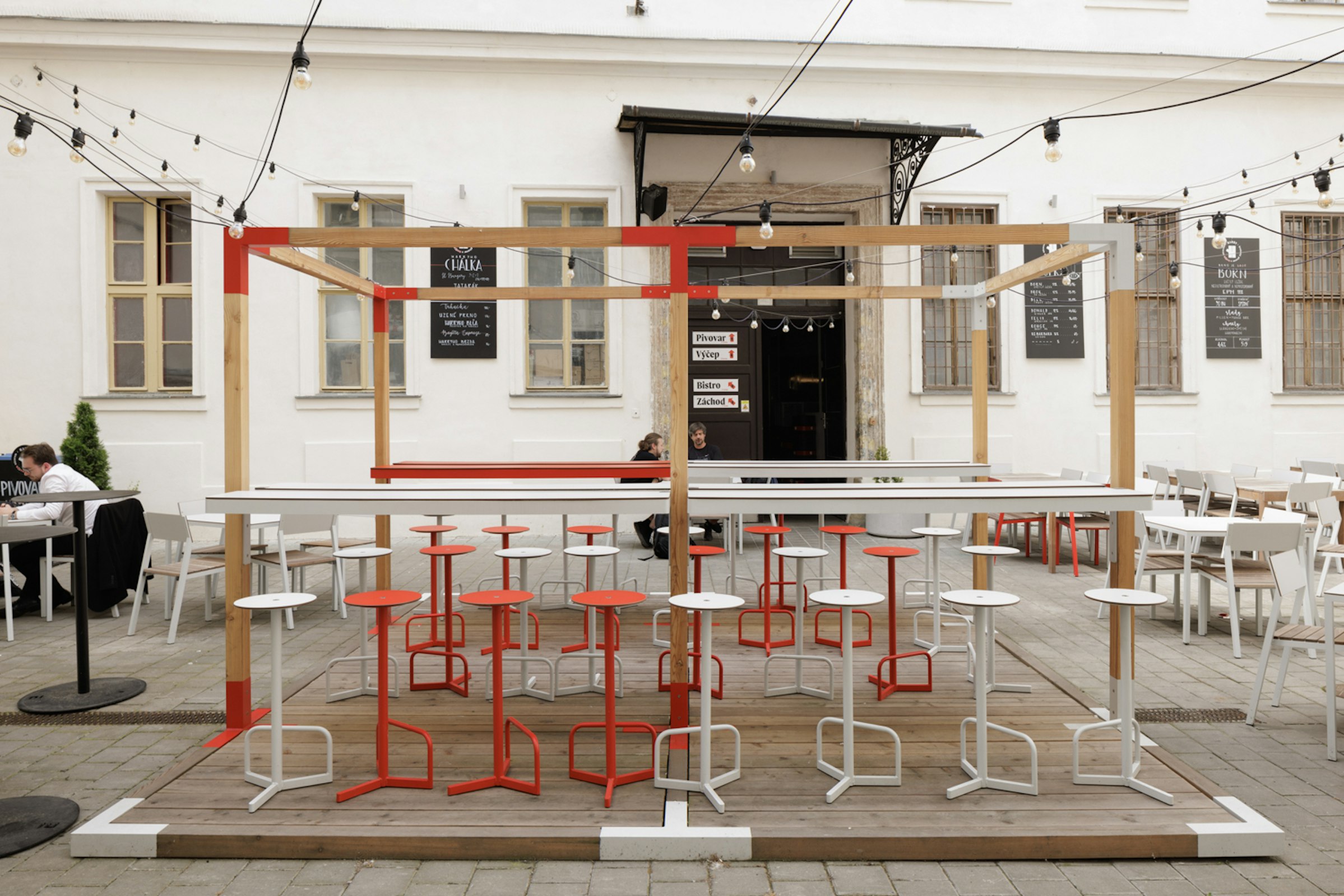 pergola barbord innergård uteservering soma leva