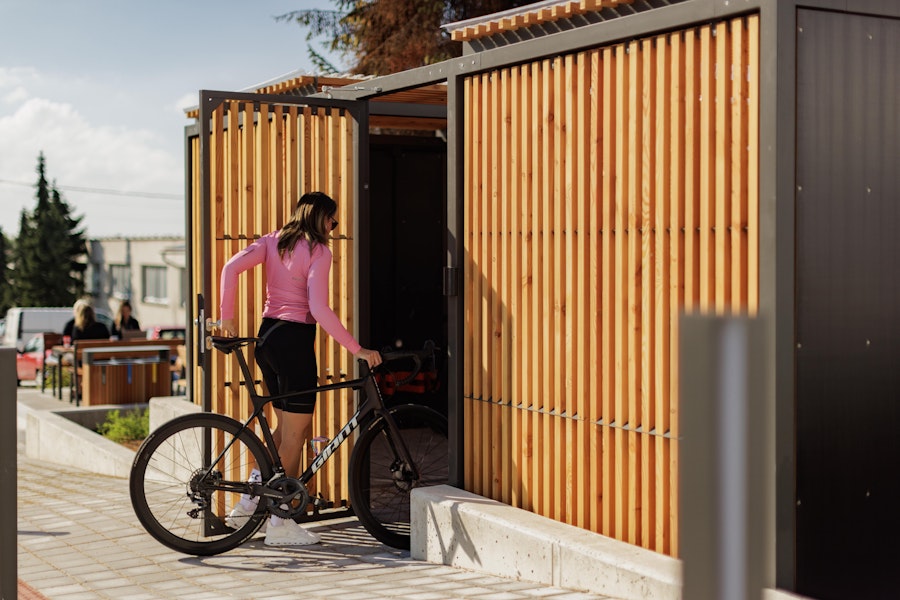 Leva cykelhus cykeltak