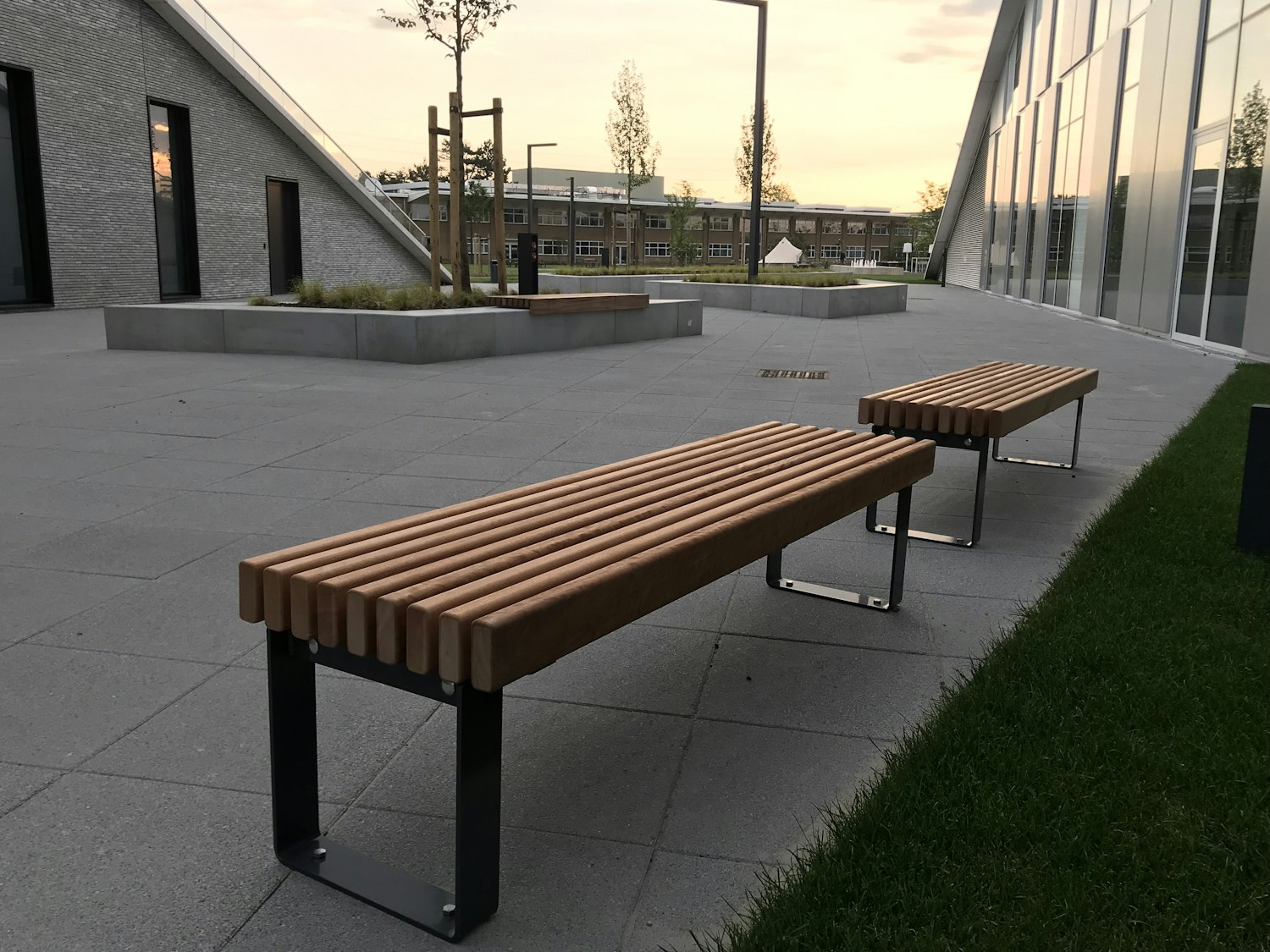 Affinity parkbänk stadsmöbel