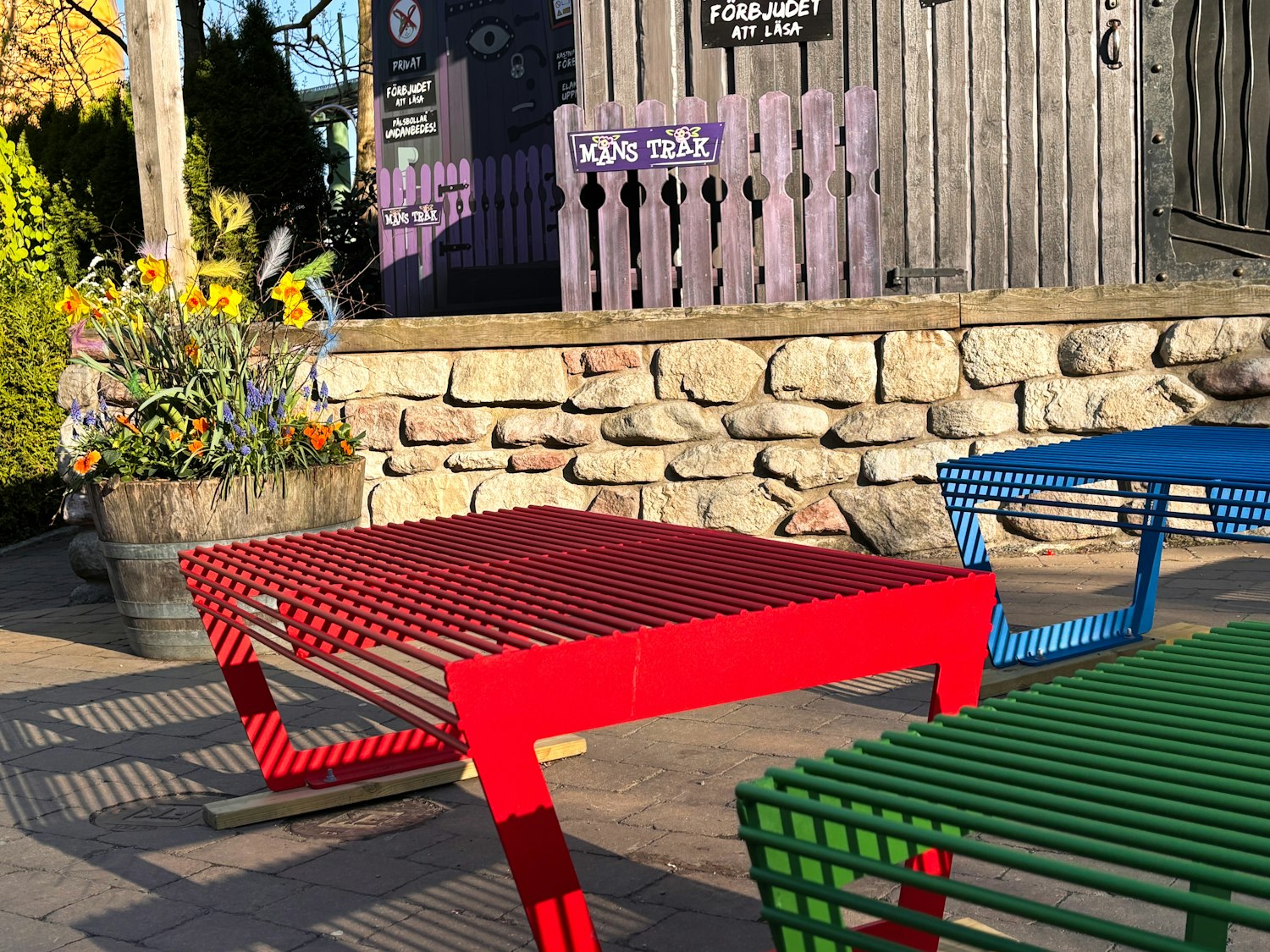 barka-three-parkbank-stal-liseberg