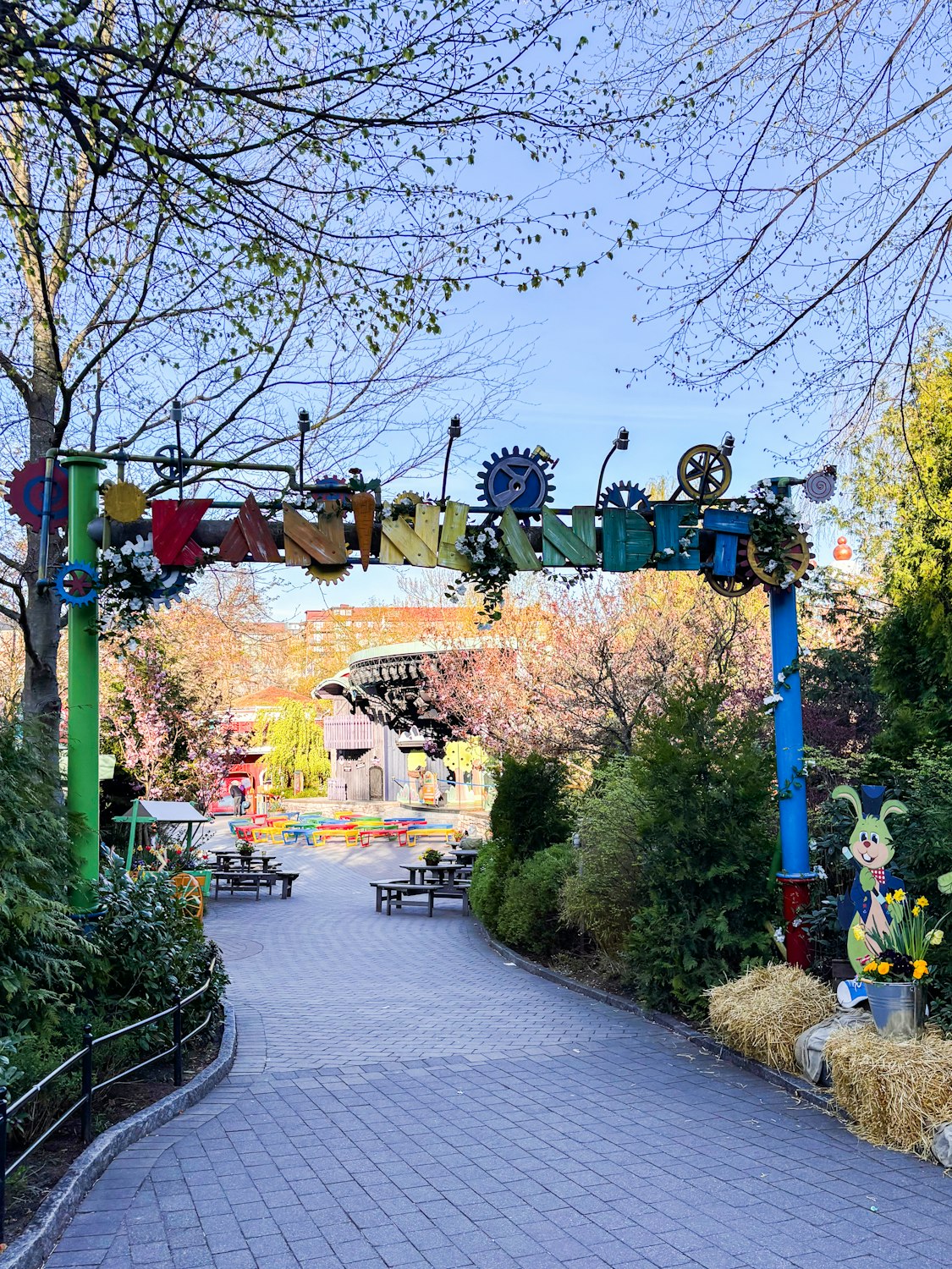 barka-three-parkbank-stal-liseberg