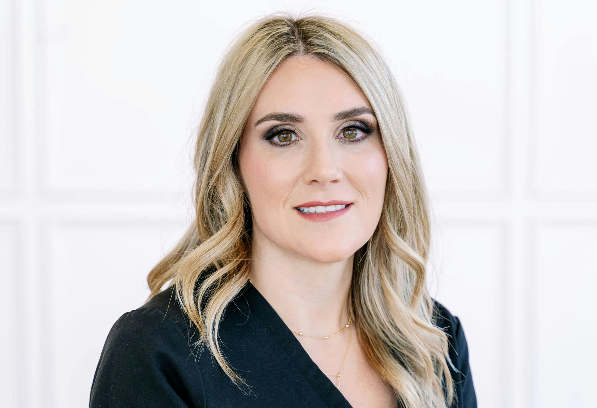 Dr Ashley Steinberg Plastic Surgeon In Houston dr-ashley-steinberg-plastic-surgeon-in-houston