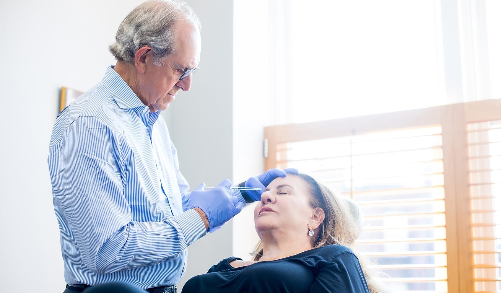 patient receiving injectable treatment