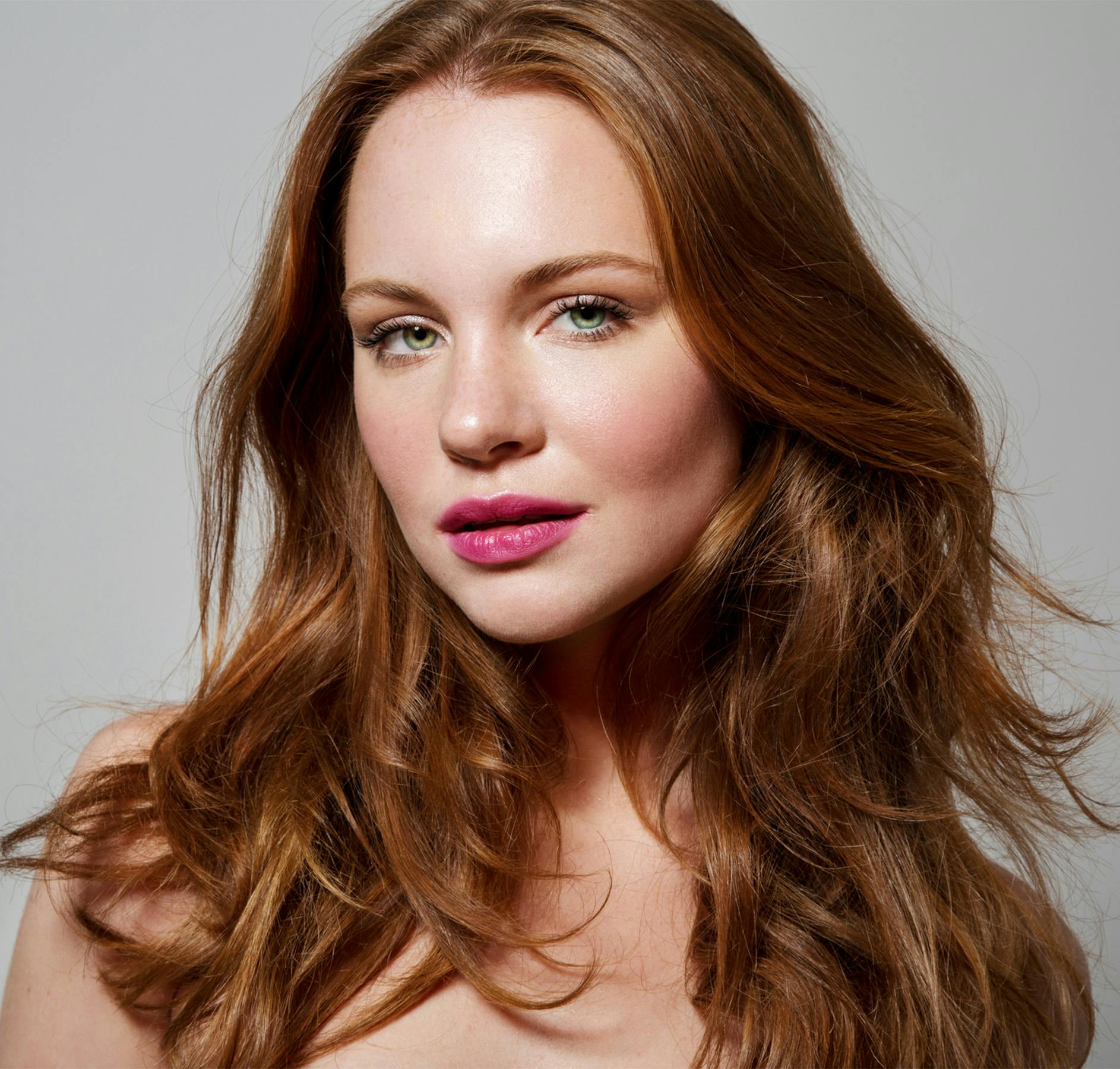 slight look gray background