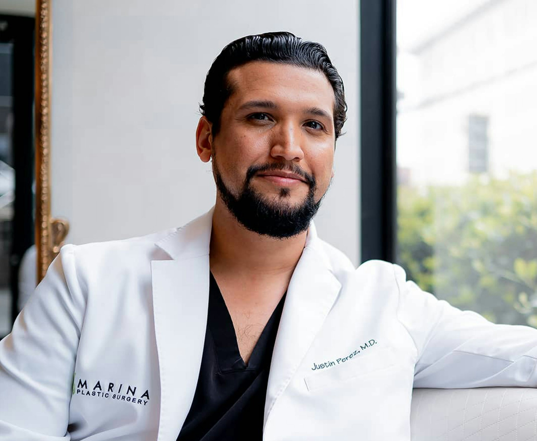 dr justin perez plastic surgeon