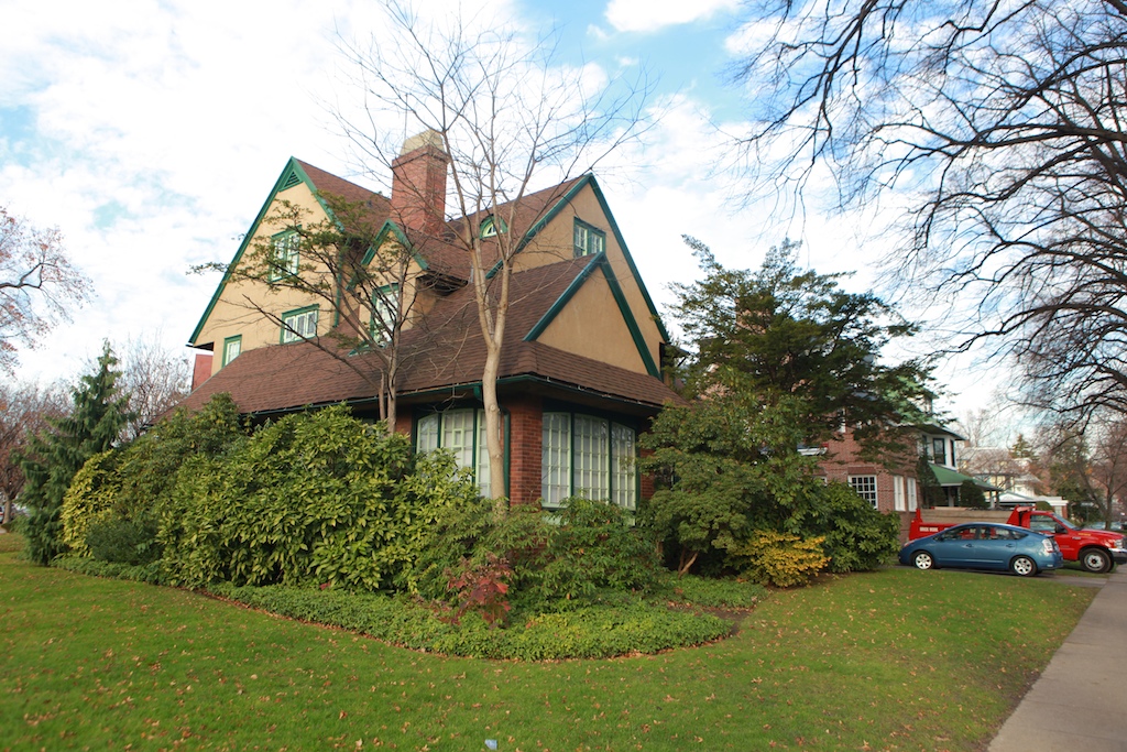gladstien house 76.jpg