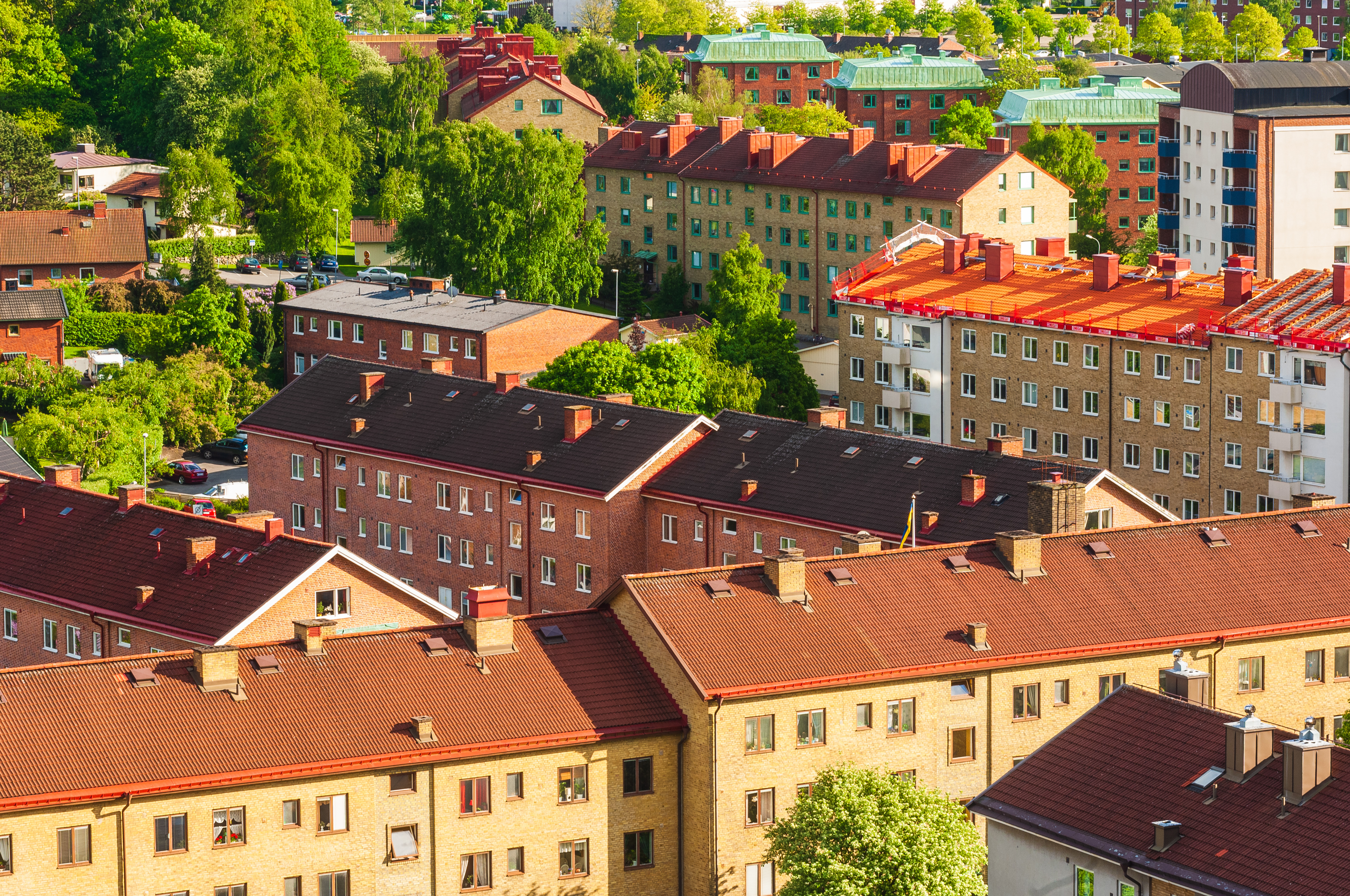 sky view of buildings in a city