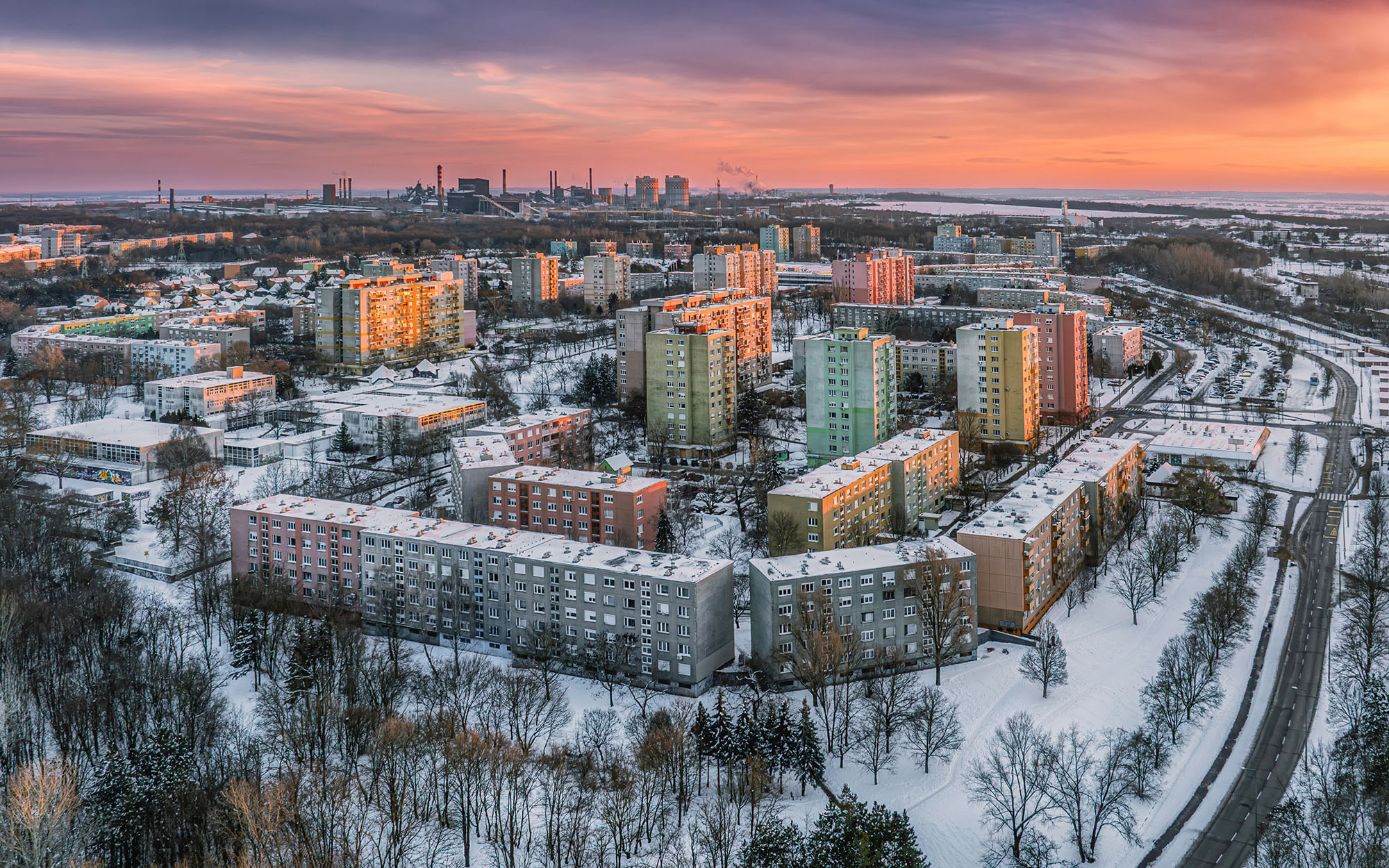 Vy över vintrigt stadslandskap