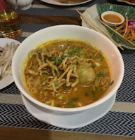 A bowl of khao soy