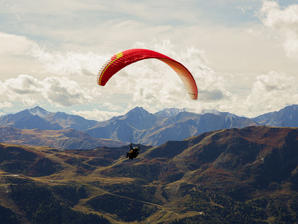 Paragliding in Méribel
