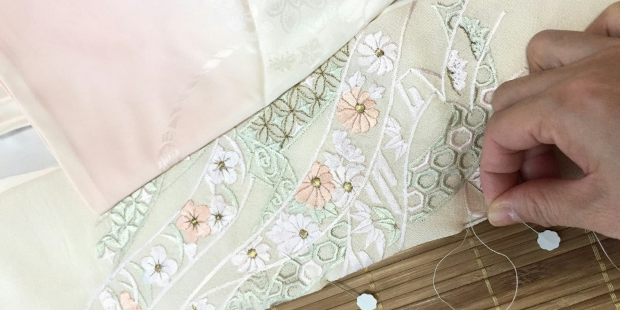 比翼(ひよく)とは?