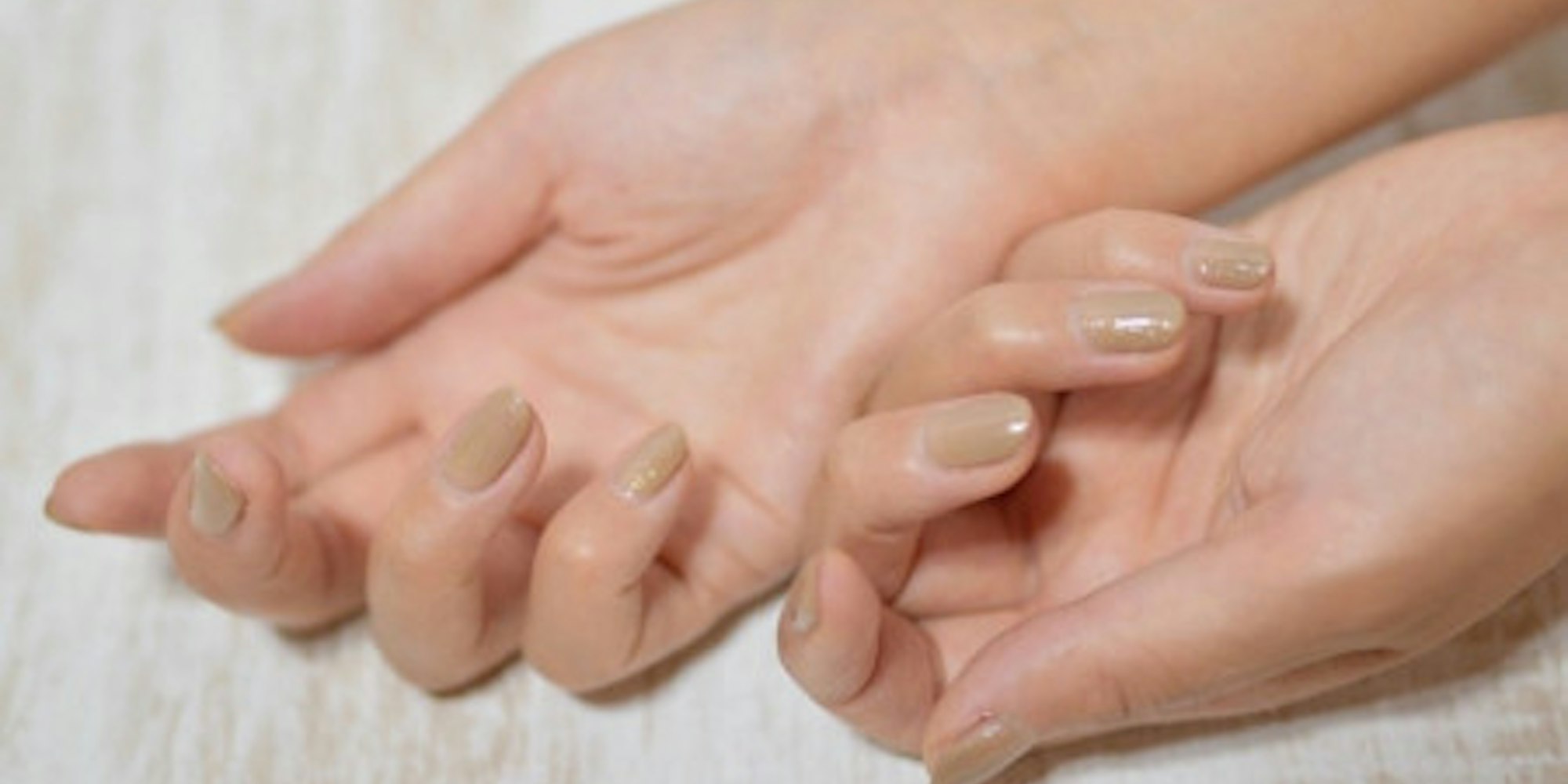 ベースは控えめな色味が基本