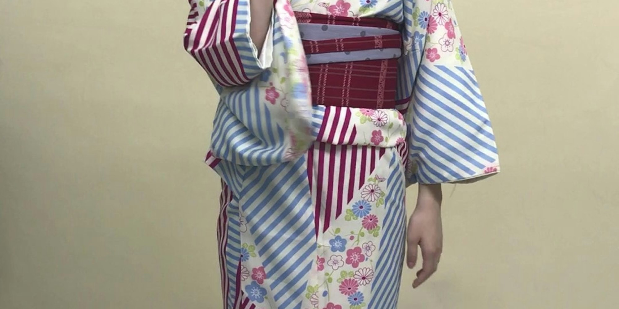 着物(浴衣)を着ているときのトイレの入り方_3