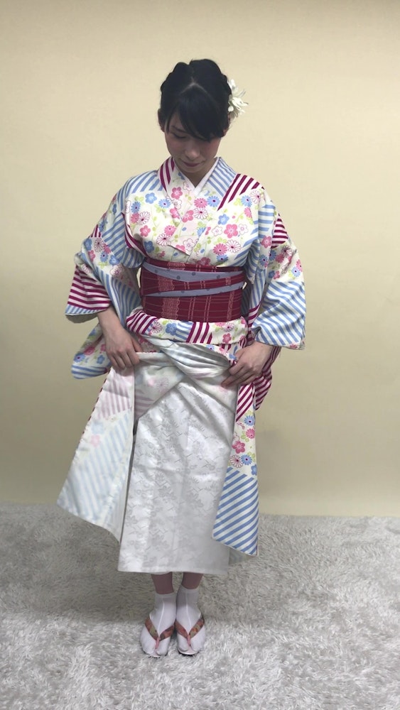着物（浴衣）を着ているときのトイレの入り方_5