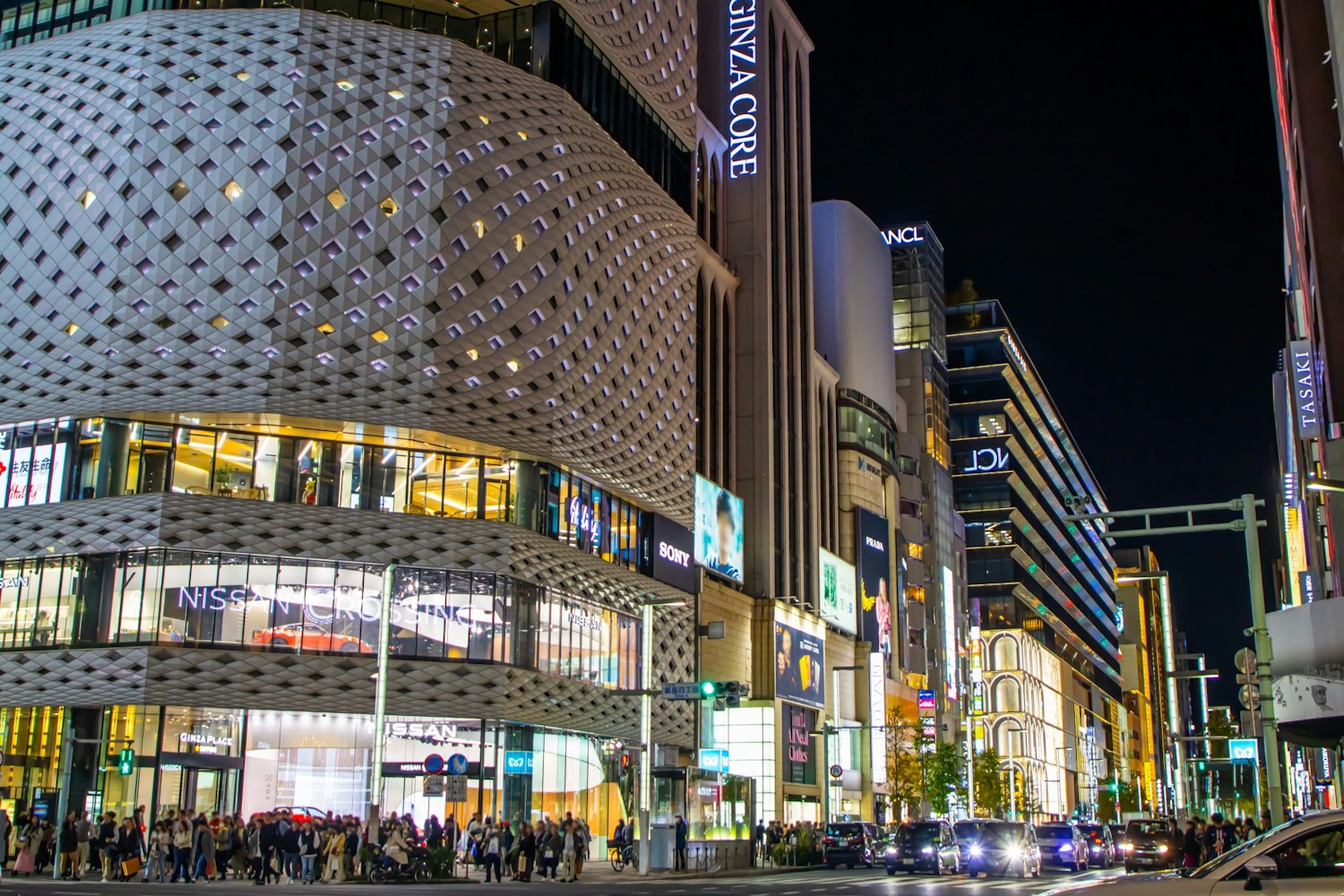 独特な外観も魅力的｜GINZA PLACE