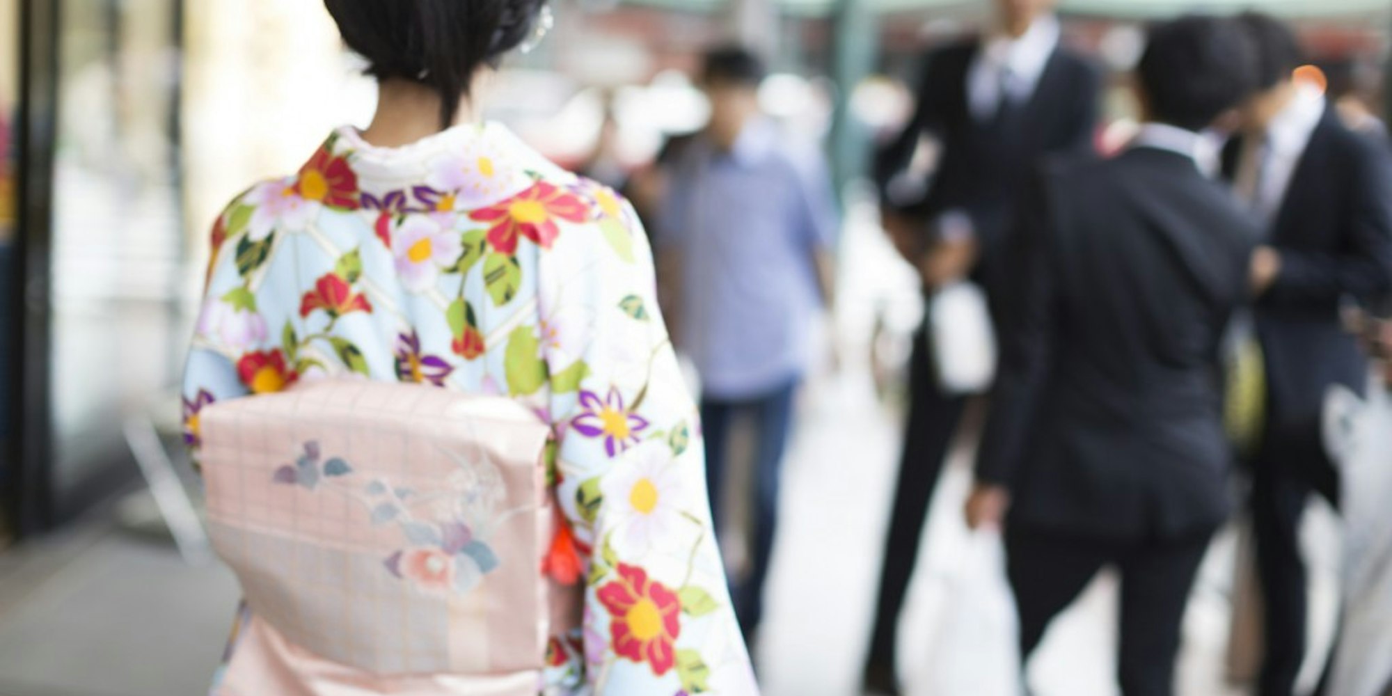 9月10月のお祭りの浴衣着用はマナー違反?