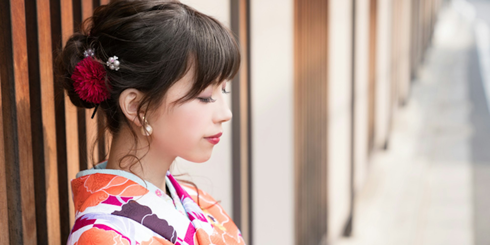 結婚式では髪型にも気をつけよう!