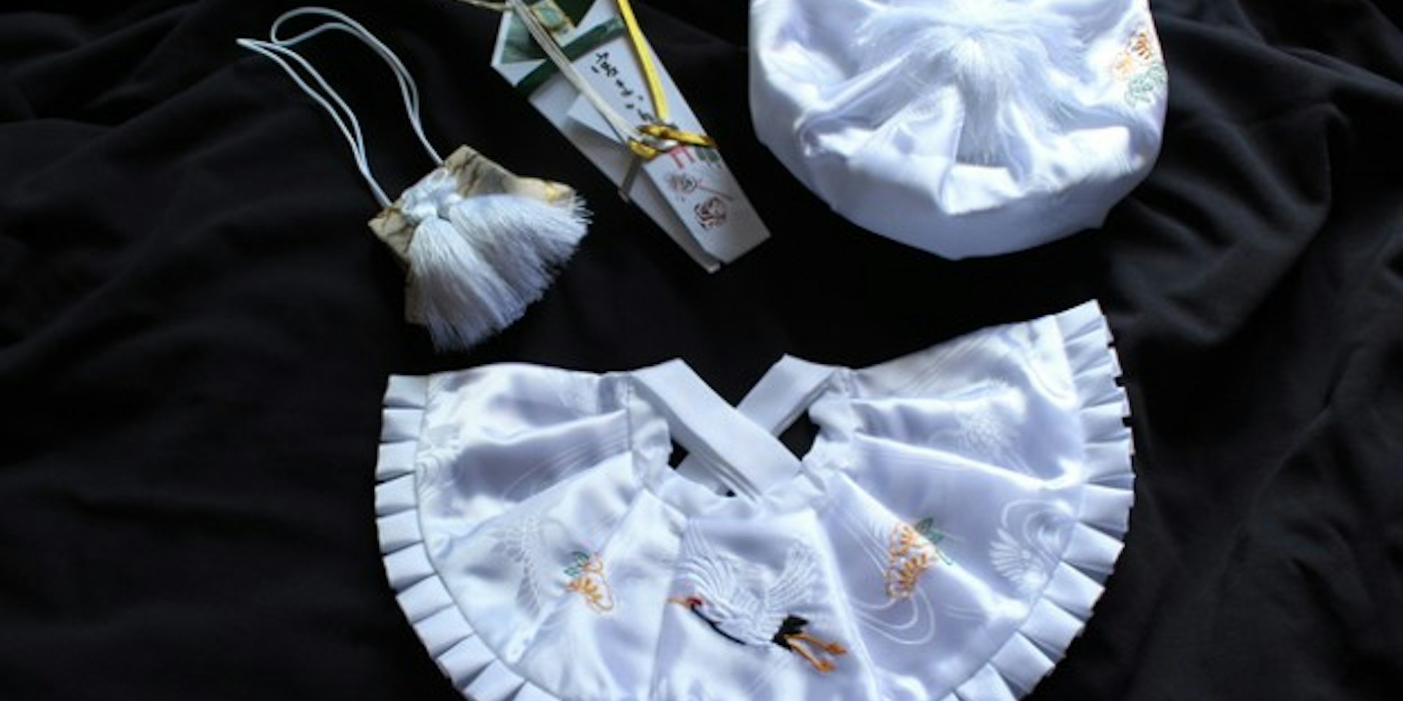 お宮参りでスタイや帽子は必要?