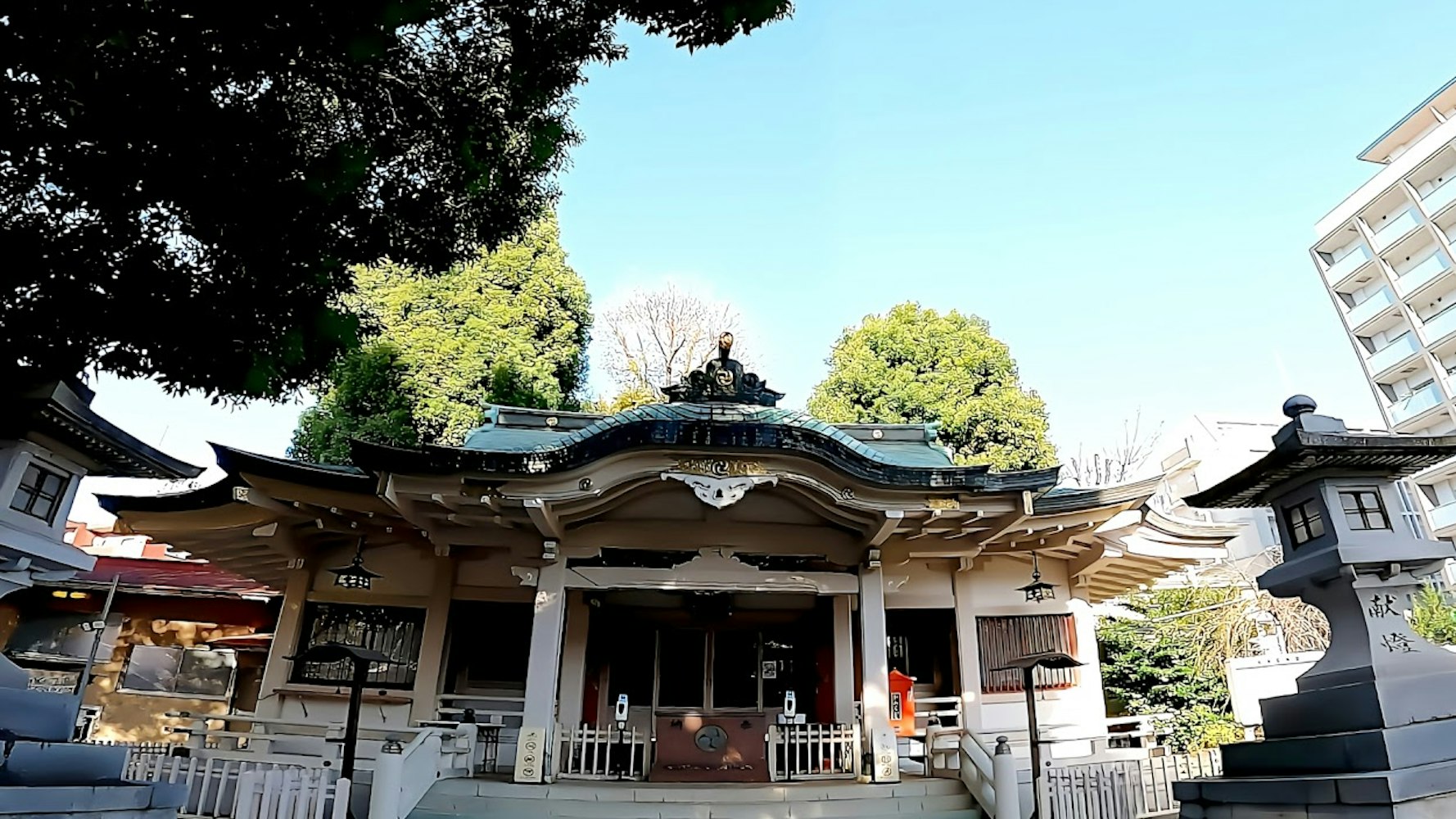 6月にはあじさい目当てで多くの観光客で賑わう