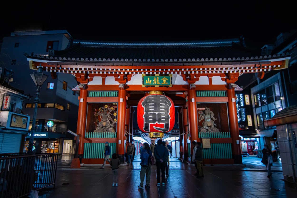 【2025年】浅草でおすすめのデートスポット17選！カップルが楽しめるグルメ・穴場・映えスポット｜浅草着物レンタルwargo