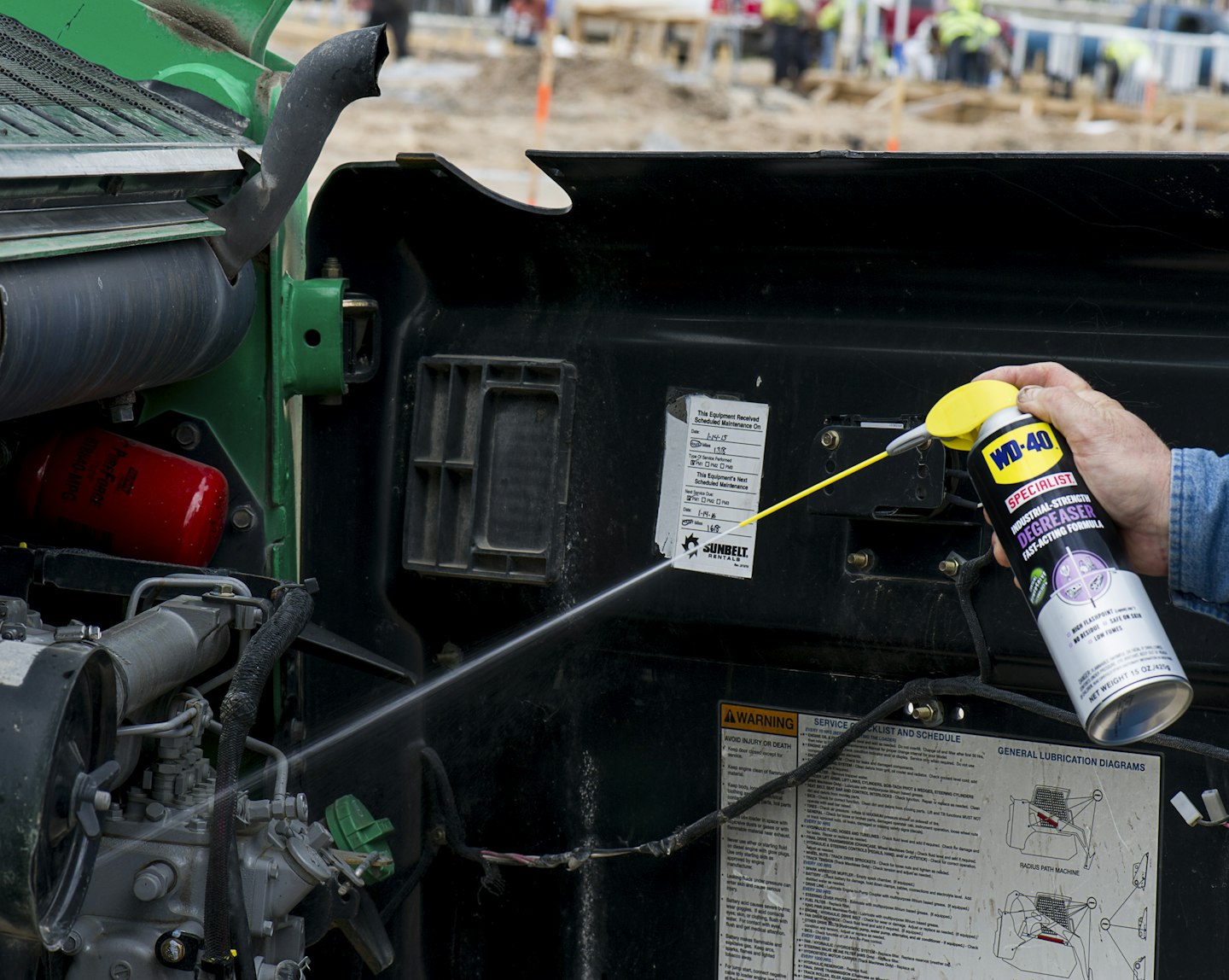 WD-40® Specialist® Degreaser Cleans Auto Equipment