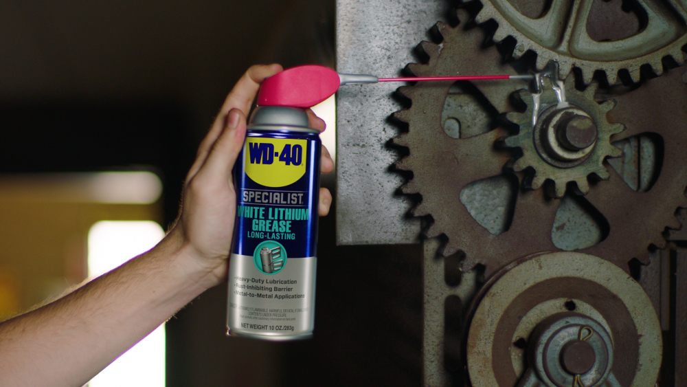 White Lithium Protective Grease Spray WD40