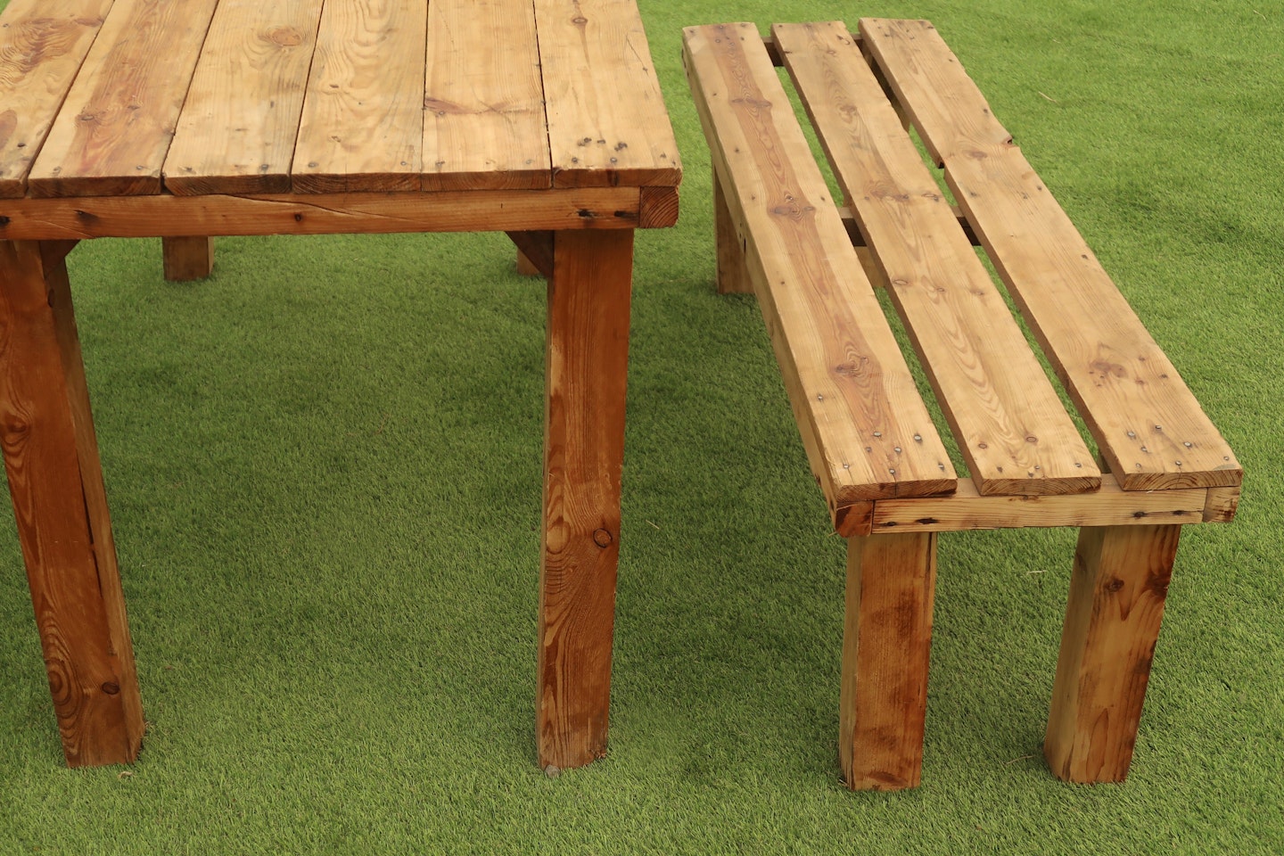 3 Bench Builds for Your Backyard