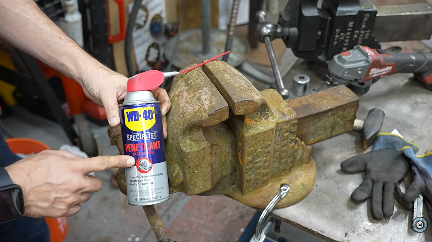 Heavy Metal: @MakeEverything Revives a Rusted Chaz Parker Vise