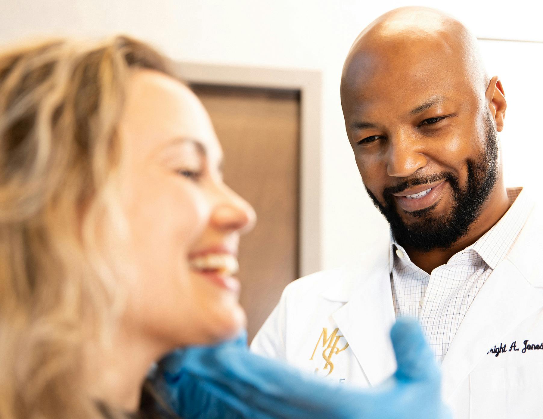 Dr. Jones with a female patient