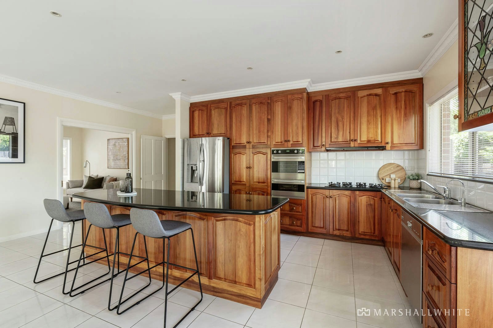 8 Martin Crescent, Glen Iris, VIC