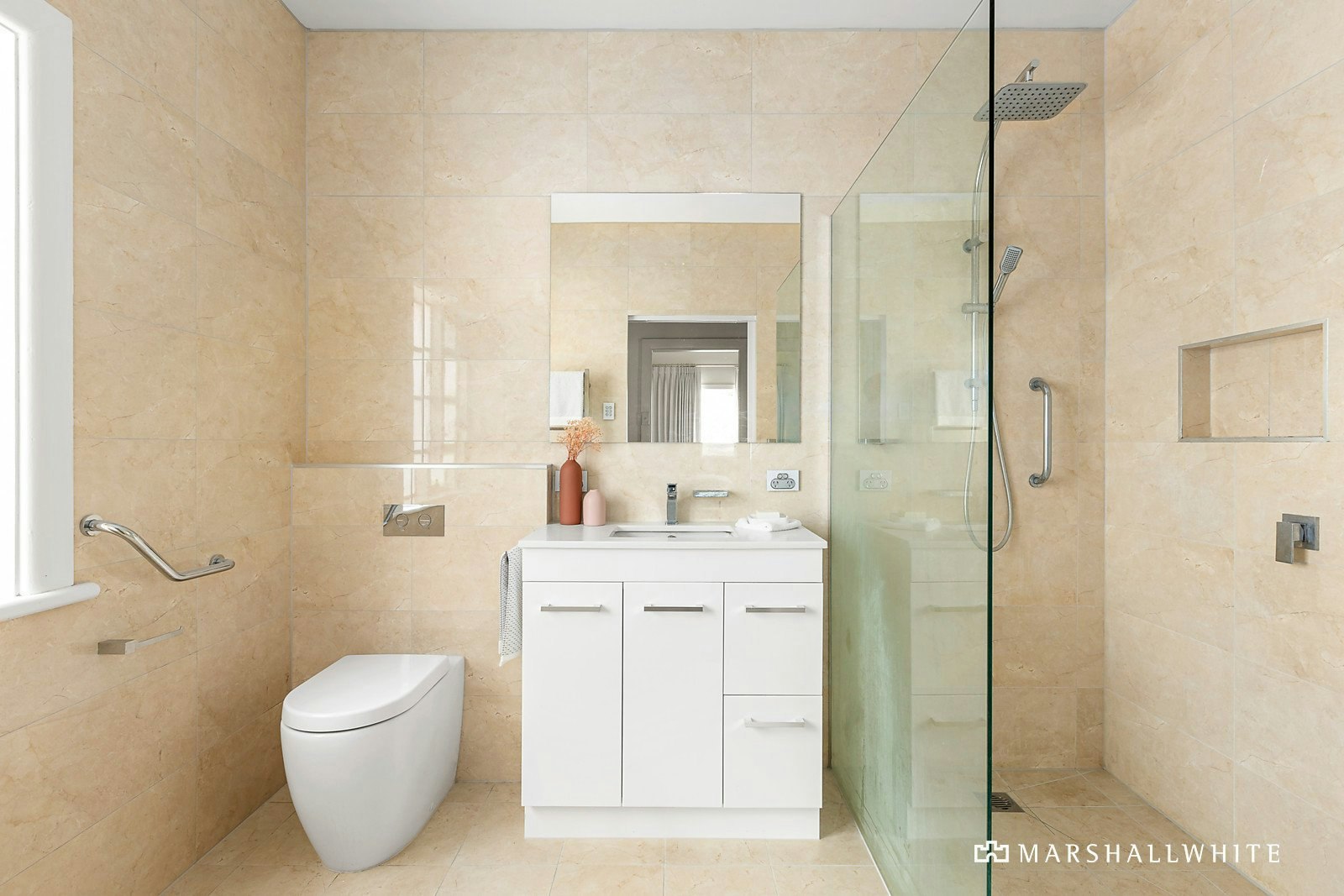 8 Tower Hill Road, Glen Iris, VIC