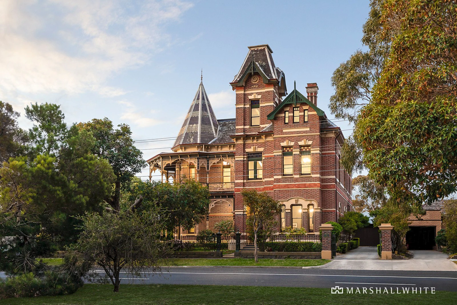 81 South Road, Brighton, VIC