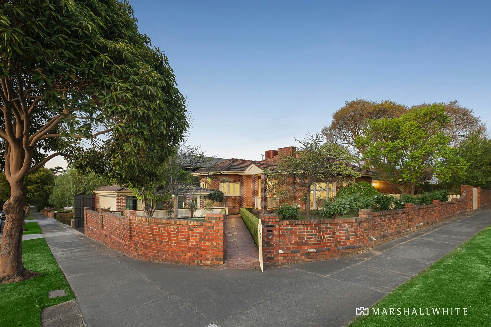 1 Chaleyer Street, Glen Iris, VIC